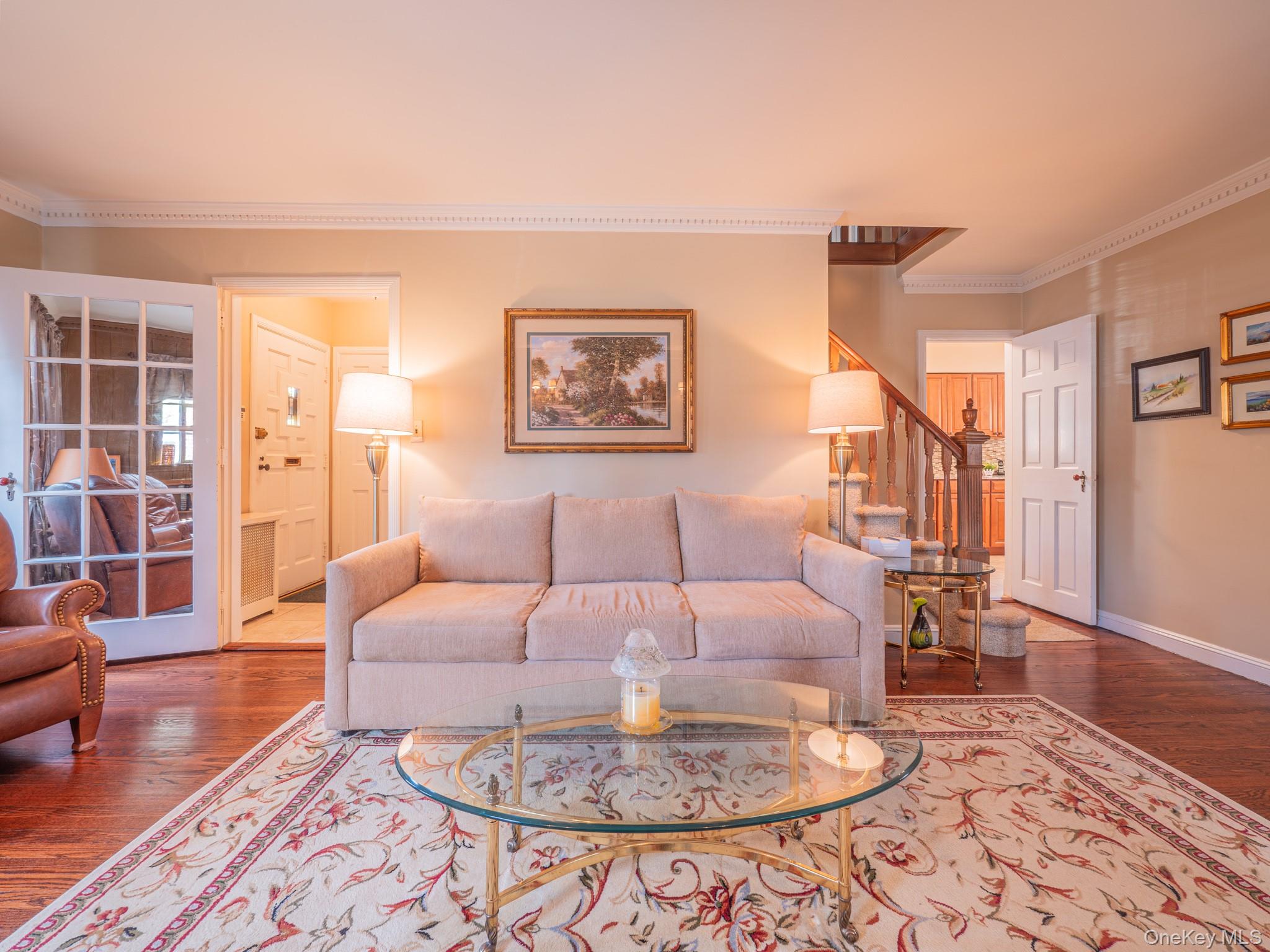 #3 photo, 7363 195th Street, फ्रेश मेडॉस Fresh Meadows , NY 11366