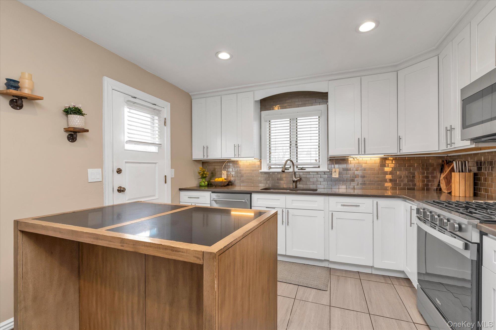 #4 photo, 48 Ann Street, Glen Cove , NY 11542