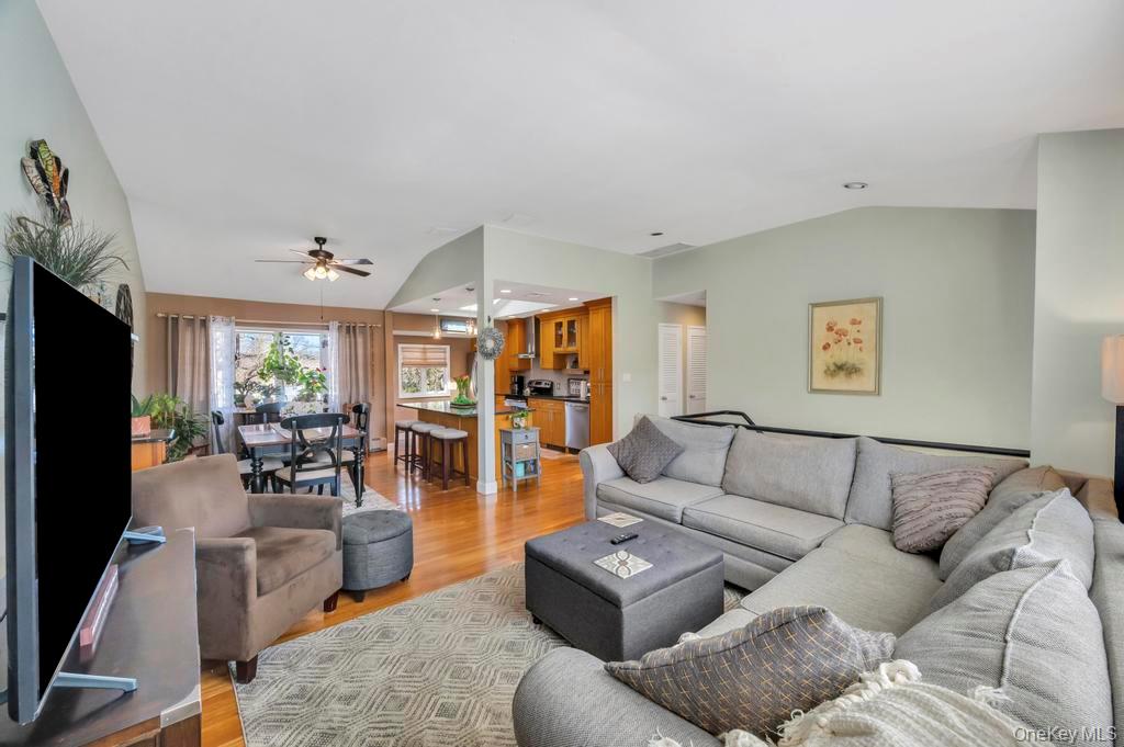 #4 photo, 3 Terrace Drive, Hauppauge , NY 11788