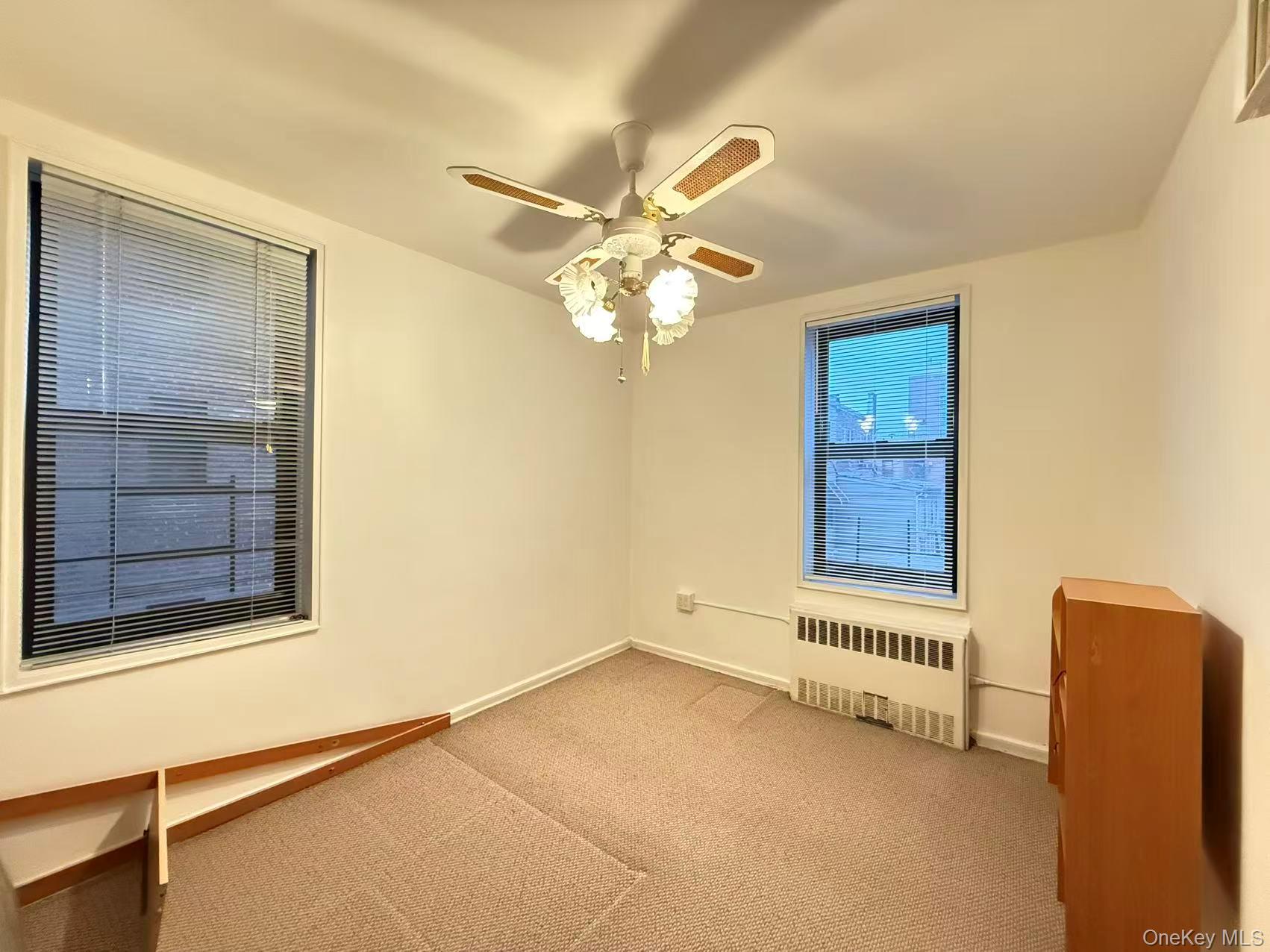 #7 photo, 38-15 149 Street, كوينز Flushing , NY 11354