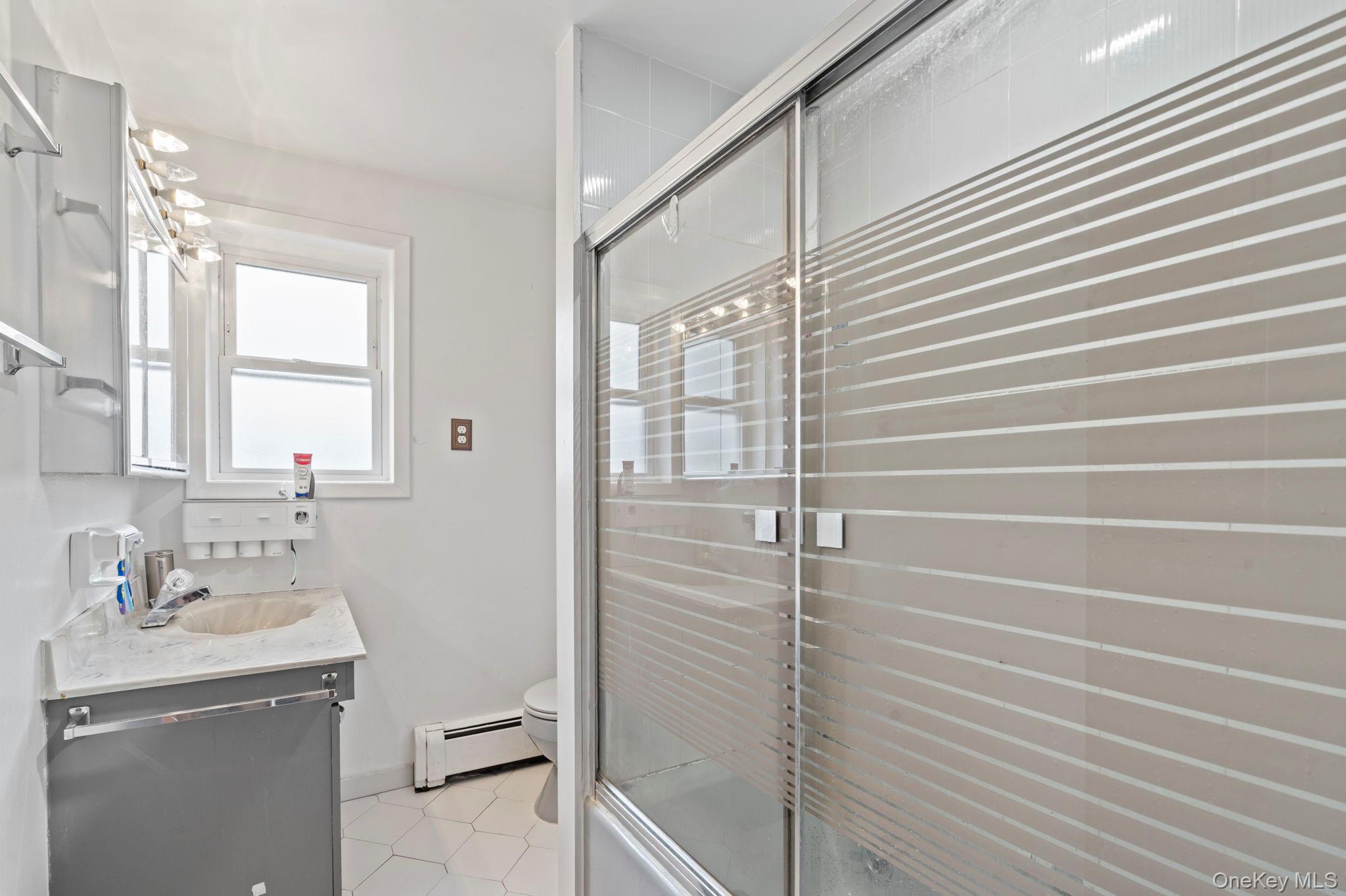 #19 photo, 14-28 156th Street, কুইন্‌স Whitestone , NY 11357