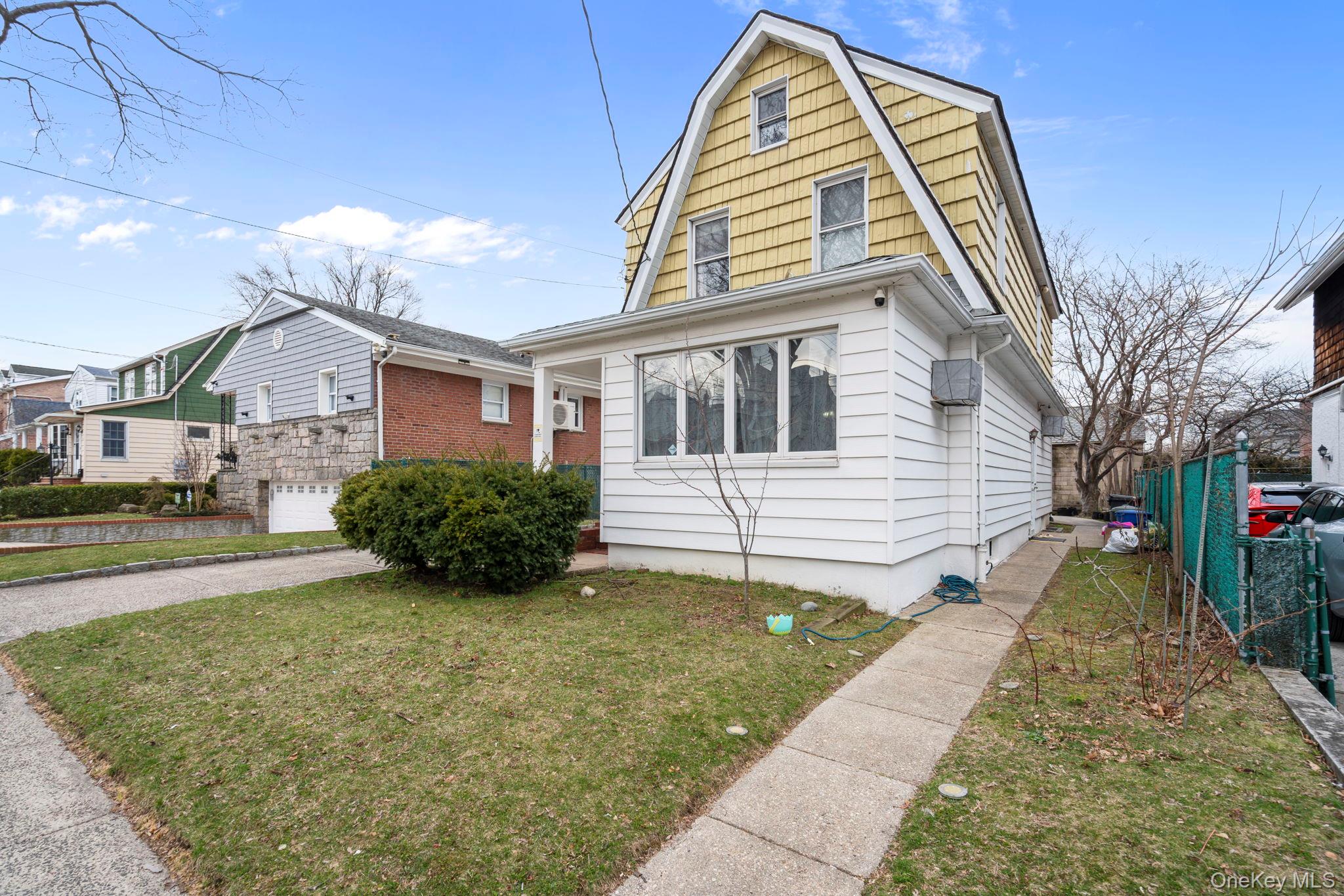 #3 photo, 14-28 156th Street, কুইন্‌স Whitestone , NY 11357