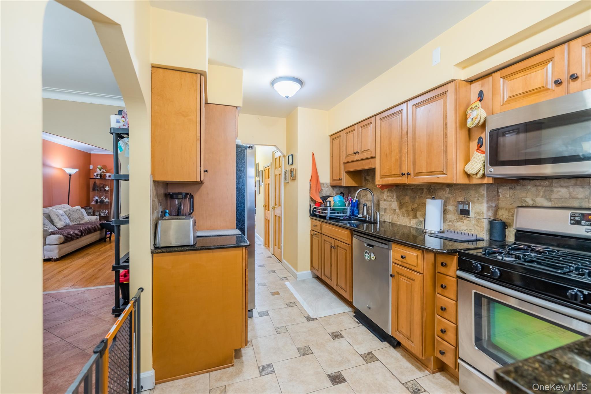 #5 photo, 3214 Rawlins Avenue, ব্রঙ্কস Bronx , NY 10465