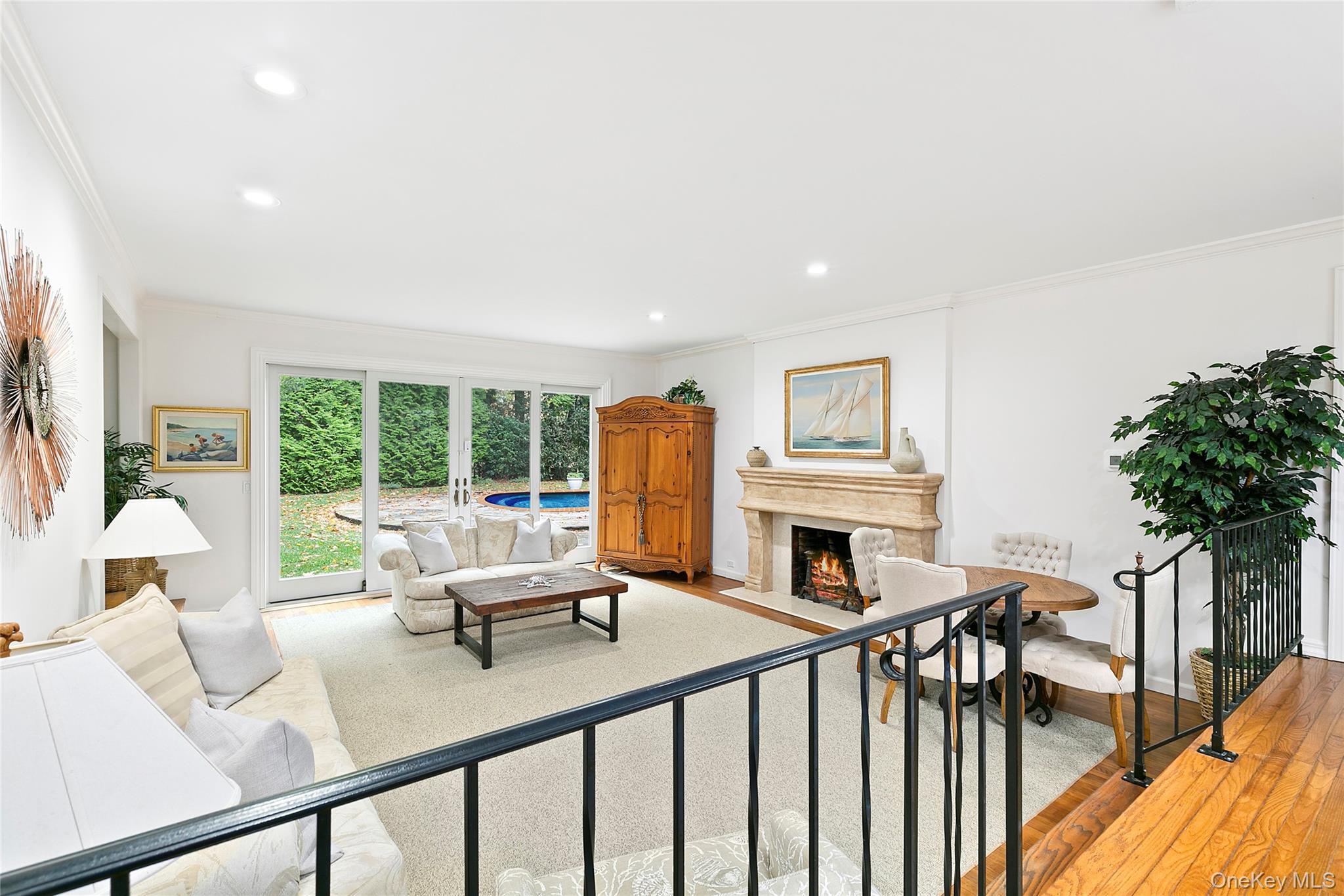 #3 photo, 669 Hill Street, Southampton , NY 11968