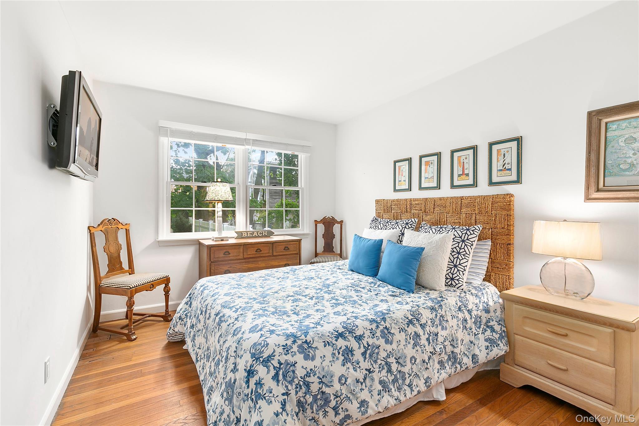 #8 photo, 669 Hill Street, Southampton , NY 11968