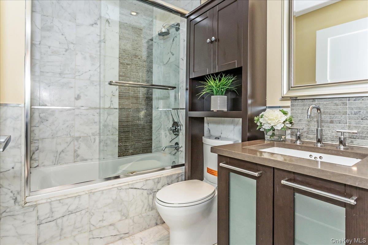 #17 photo, 6405 Yellowstone Boulevard, কুইন্‌স Forest Hills , NY 11375