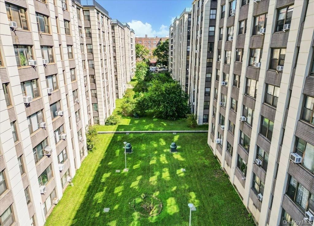 #4 photo, 98-34 63rd Drive, কুইন্‌স Rego Park , NY 11374