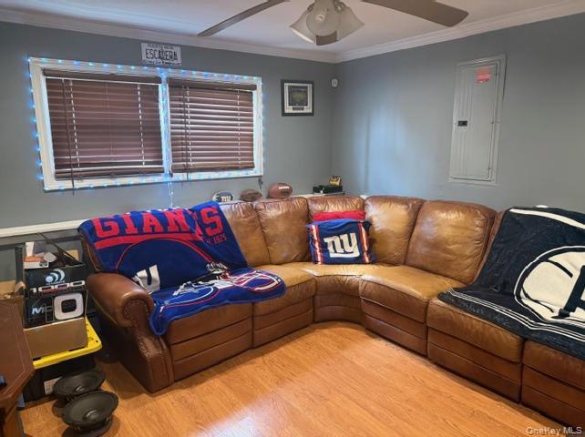 #3 photo, 16 W Marine Avenue, সাফোক কাউন্টি Lindenhurst , NY 11757