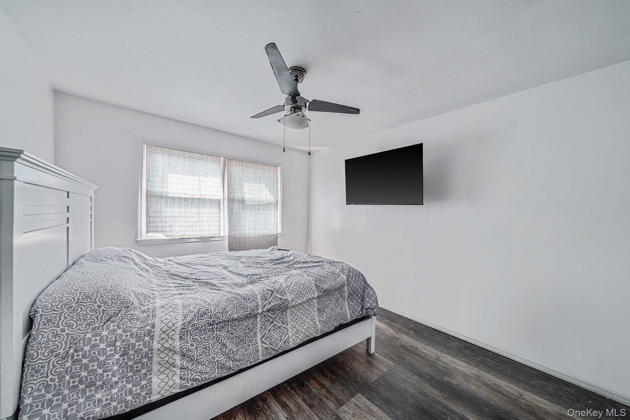 #10 photo, 53 Spruce Street, সাফোক কাউন্টি Central Islip , NY 11722