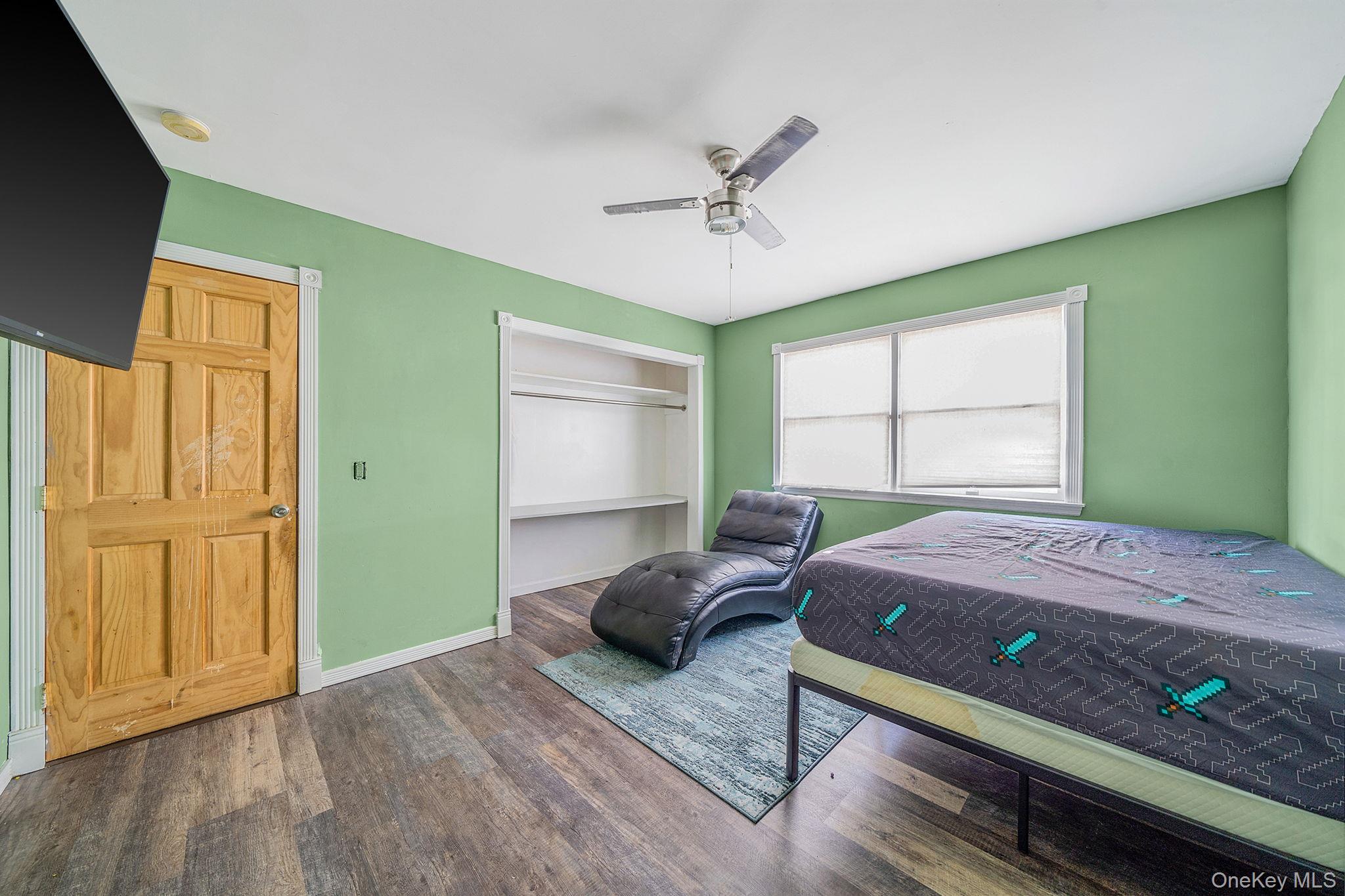 #13 photo, 53 Spruce Street, সাফোক কাউন্টি Central Islip , NY 11722