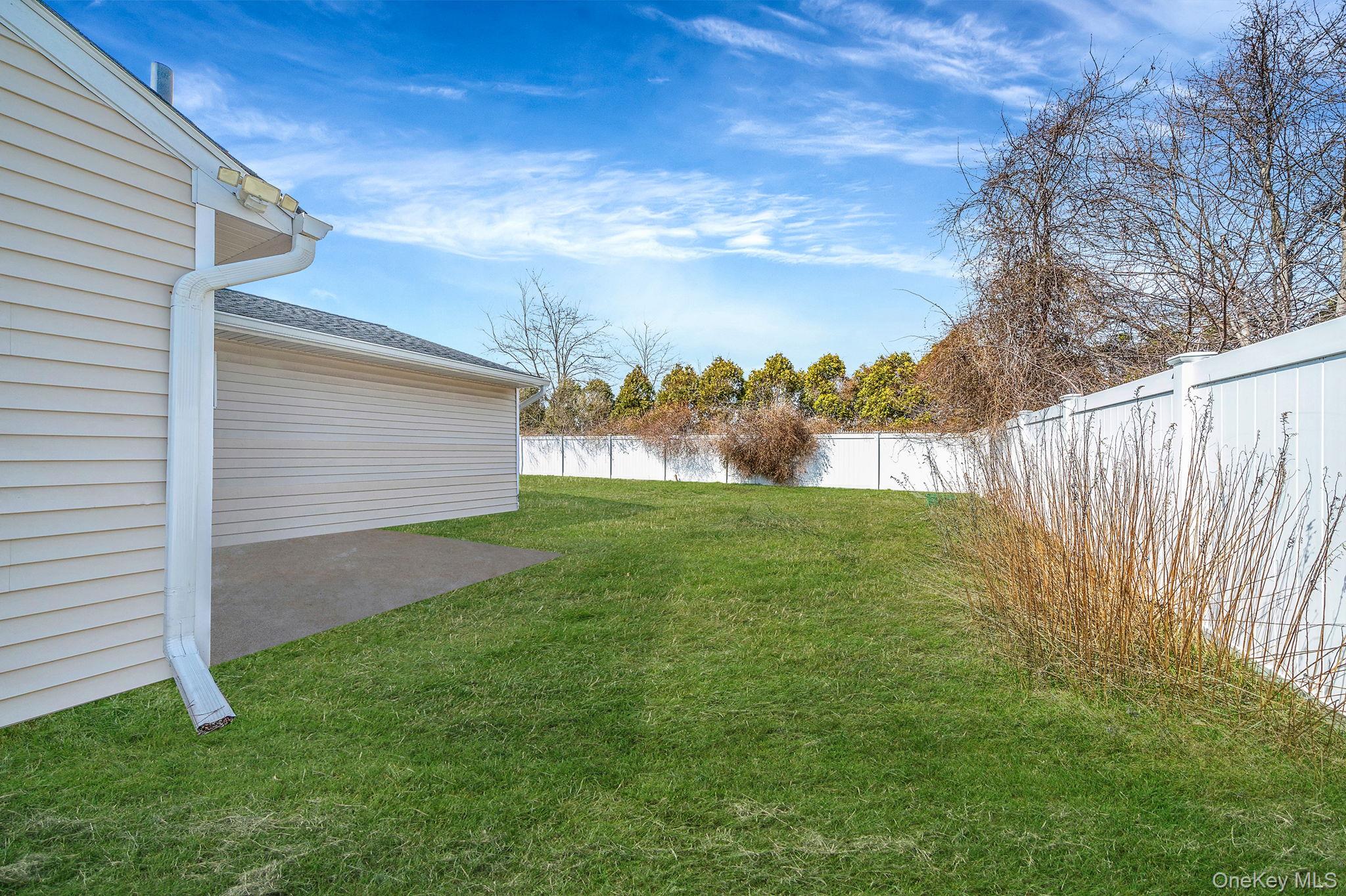 #17 photo, 53 Spruce Street, সাফোক কাউন্টি Central Islip , NY 11722