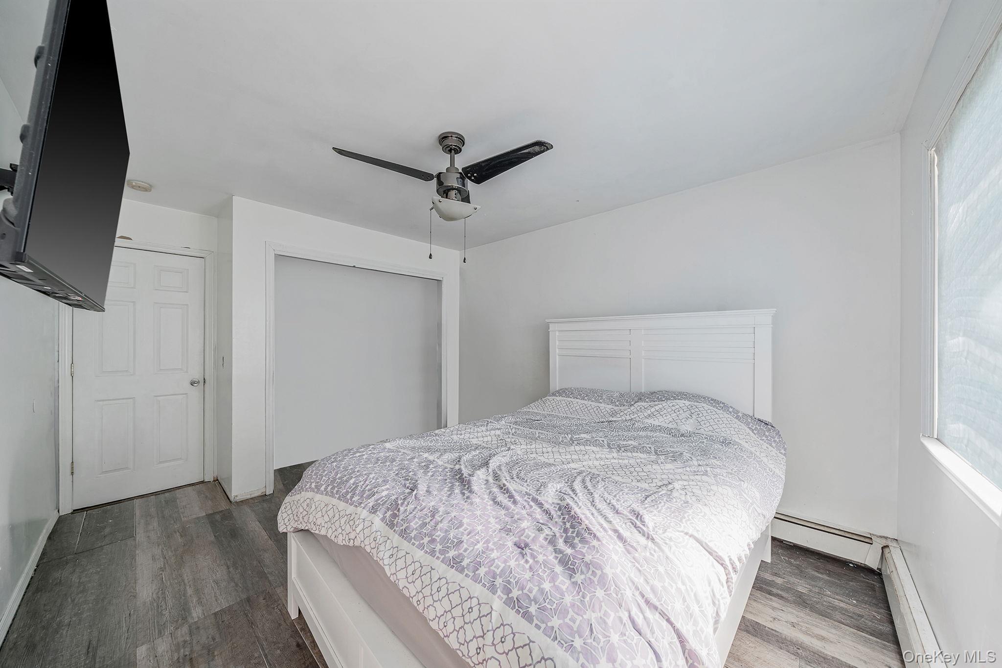 #4 photo, 53 Spruce Street, সাফোক কাউন্টি Central Islip , NY 11722