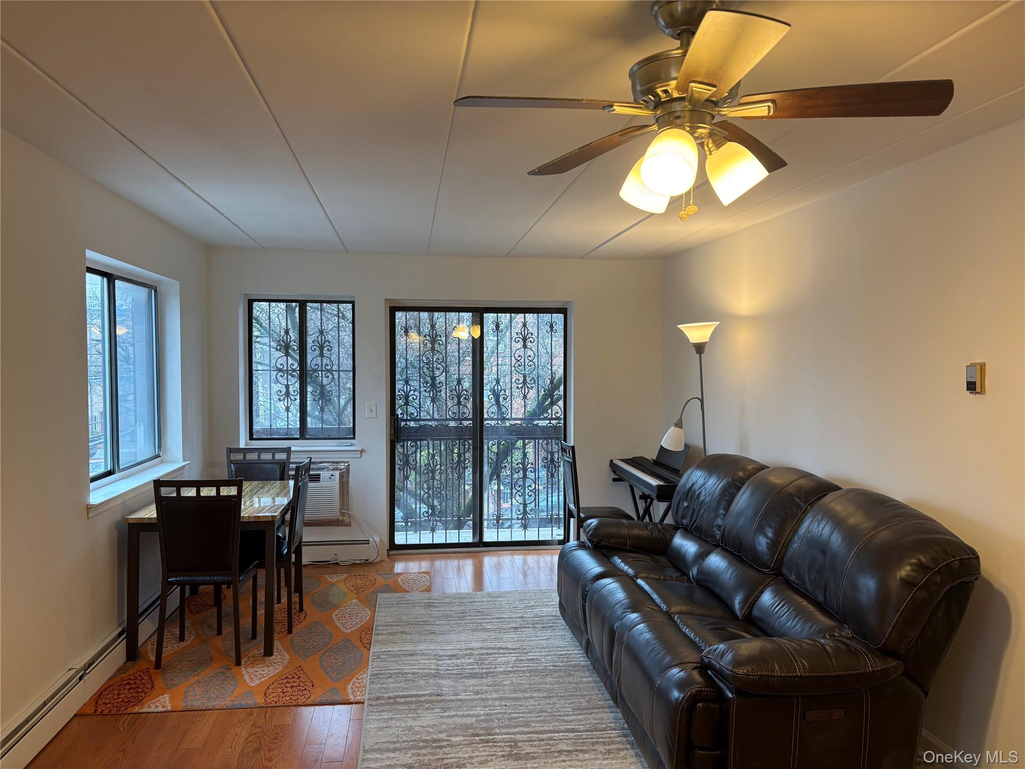 #7 photo, 5616 Seabury Street, কুইন্‌স Elmhurst , NY 11373