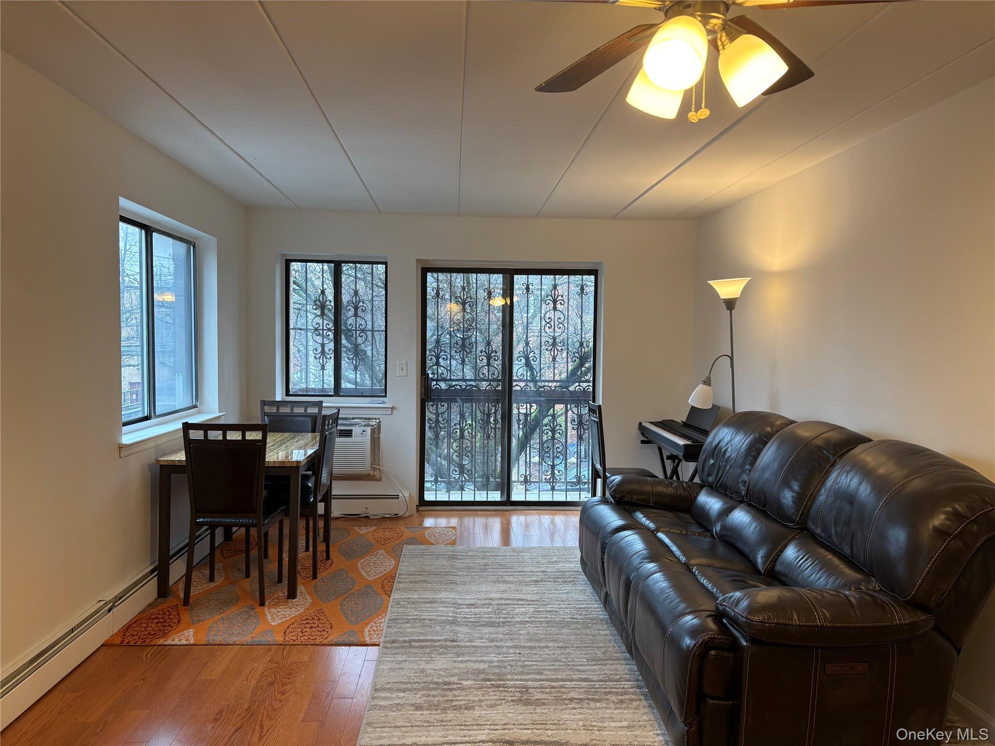 #8 photo, 5616 Seabury Street, কুইন্‌স Elmhurst , NY 11373