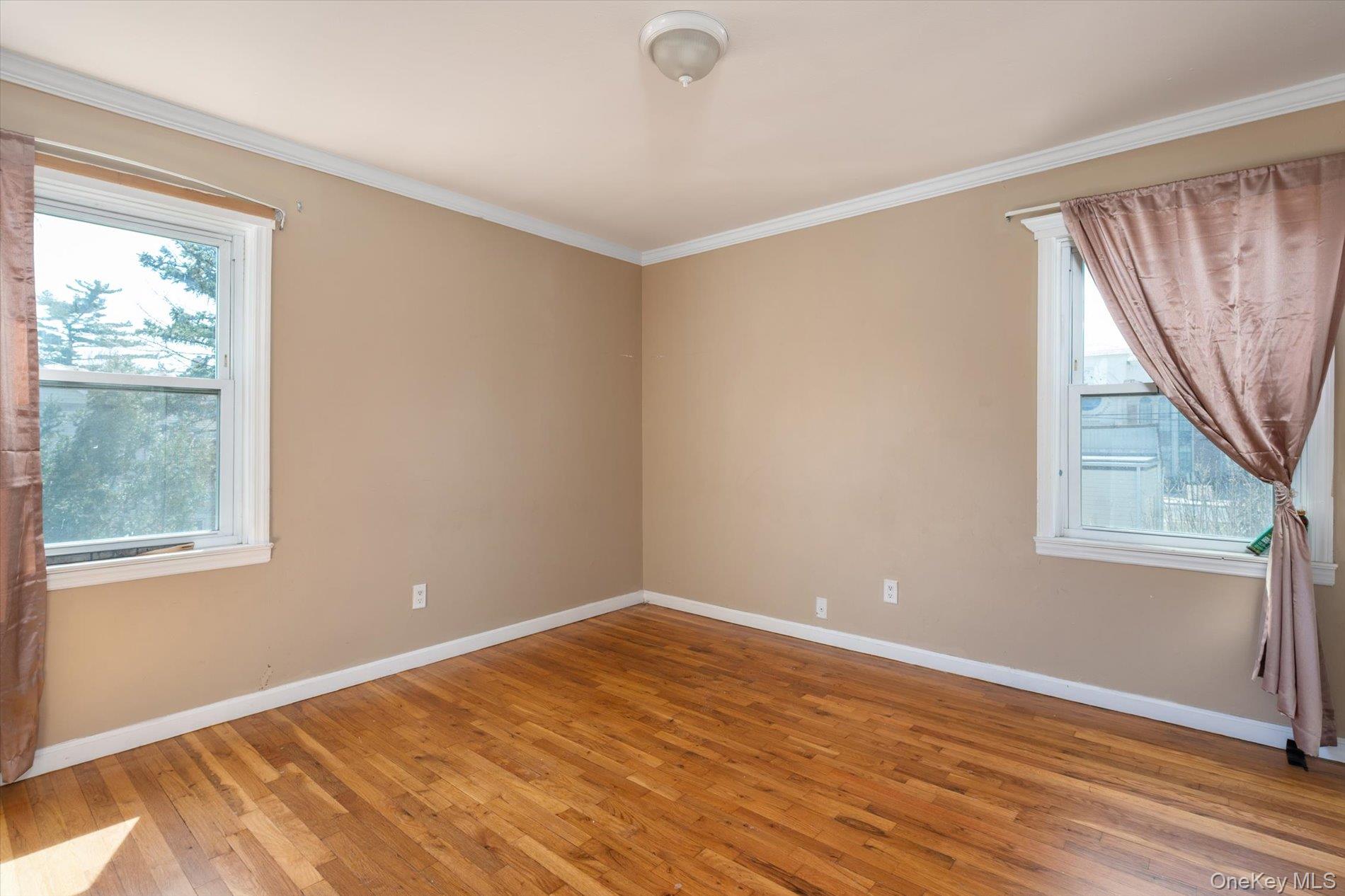 #10 photo, 569 Peninsula Boulevard, Cedarhurst , NY 11516