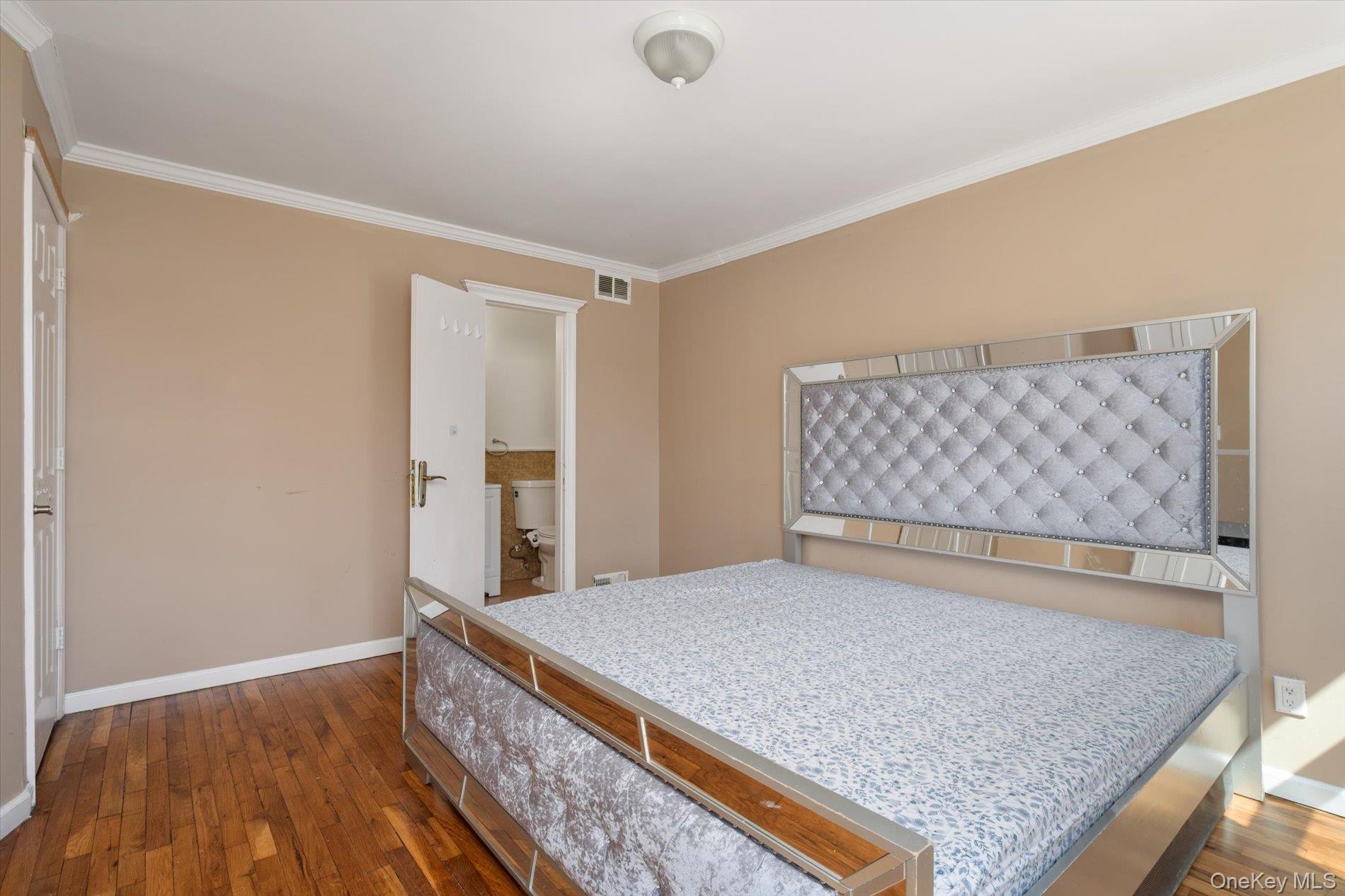 #12 photo, 569 Peninsula Boulevard, Cedarhurst , NY 11516