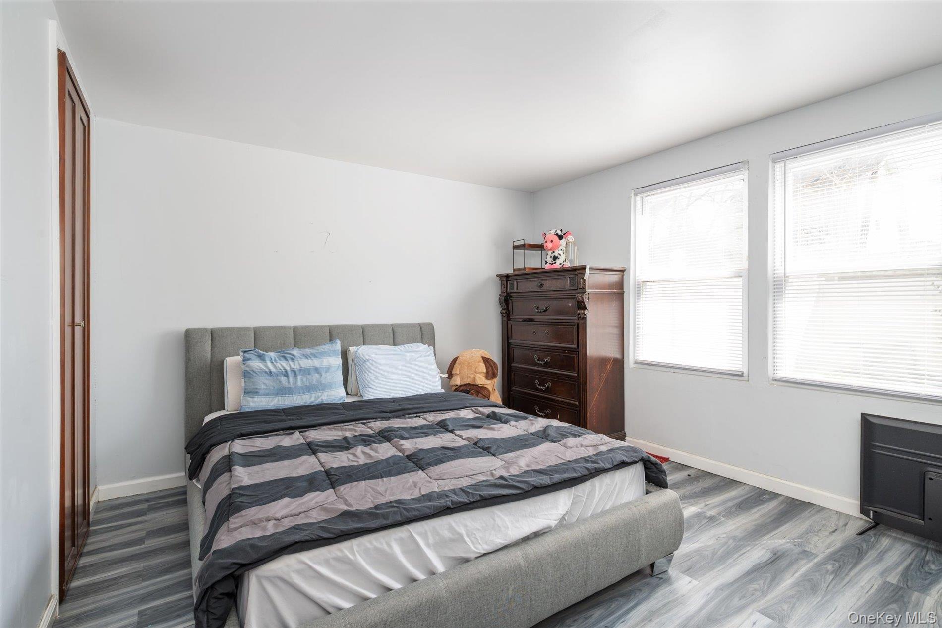 #14 photo, 569 Peninsula Boulevard, Cedarhurst , NY 11516