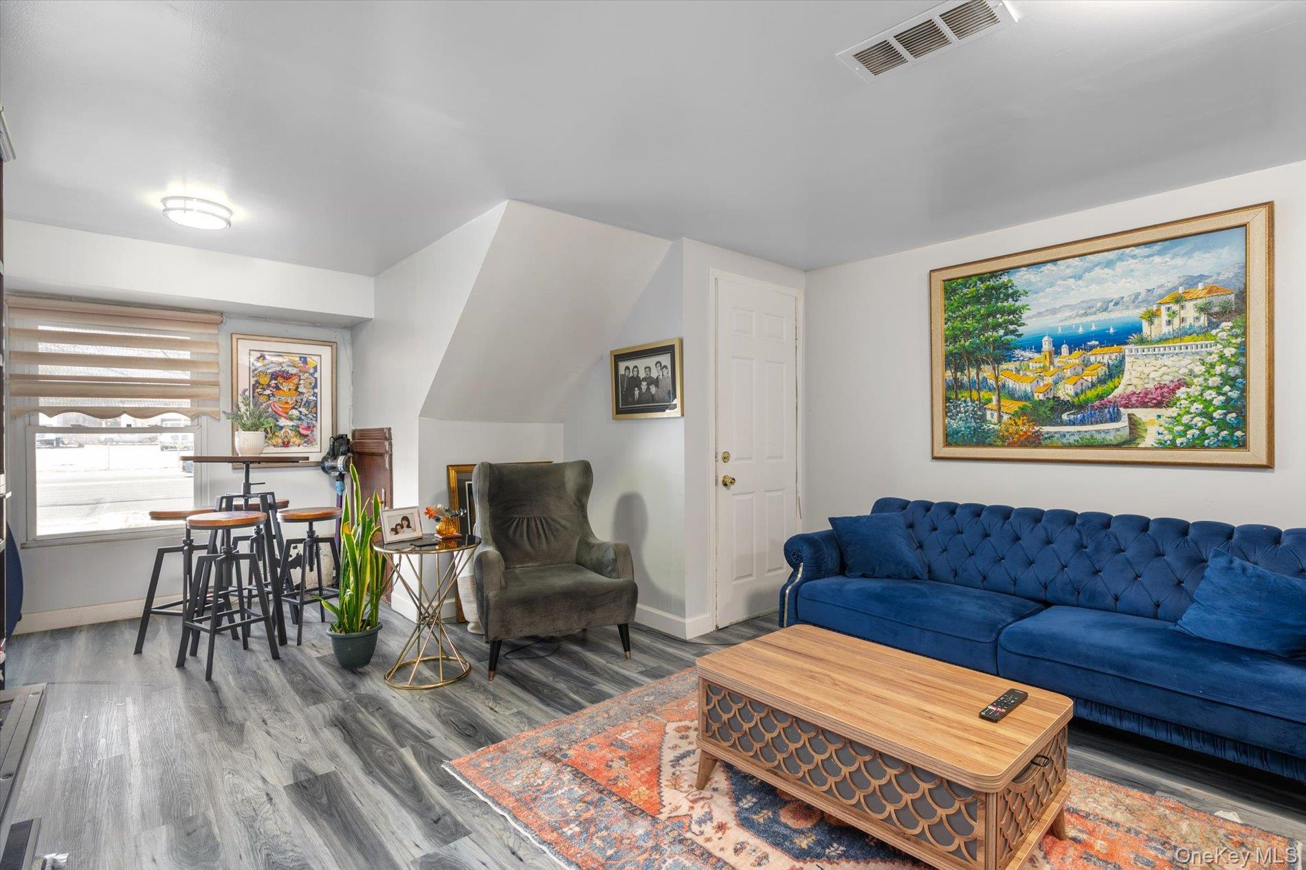 #18 photo, 569 Peninsula Boulevard, Cedarhurst , NY 11516