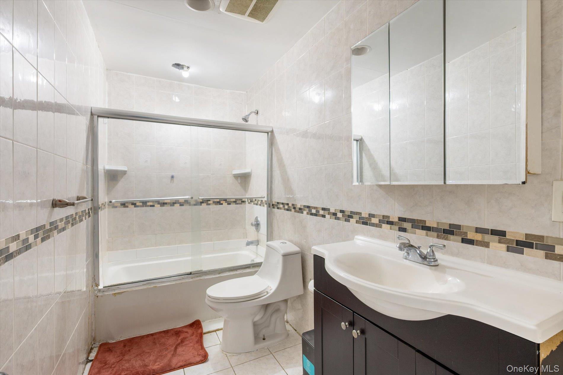 #8 photo, 569 Peninsula Boulevard, Cedarhurst , NY 11516