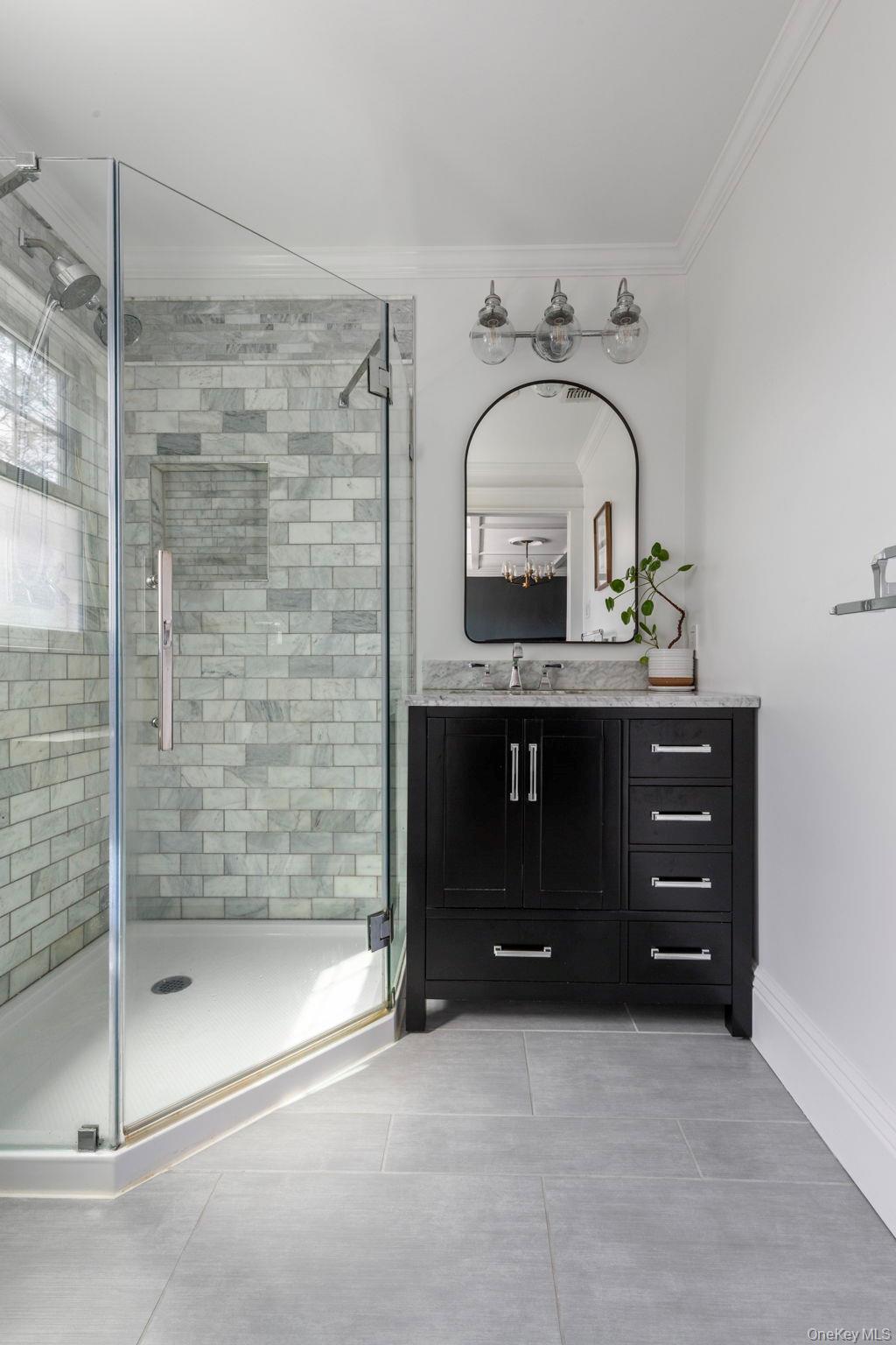 #11 photo, 420 Scranton Avenue, नासाउ काउंटी Lynbrook , NY 11563