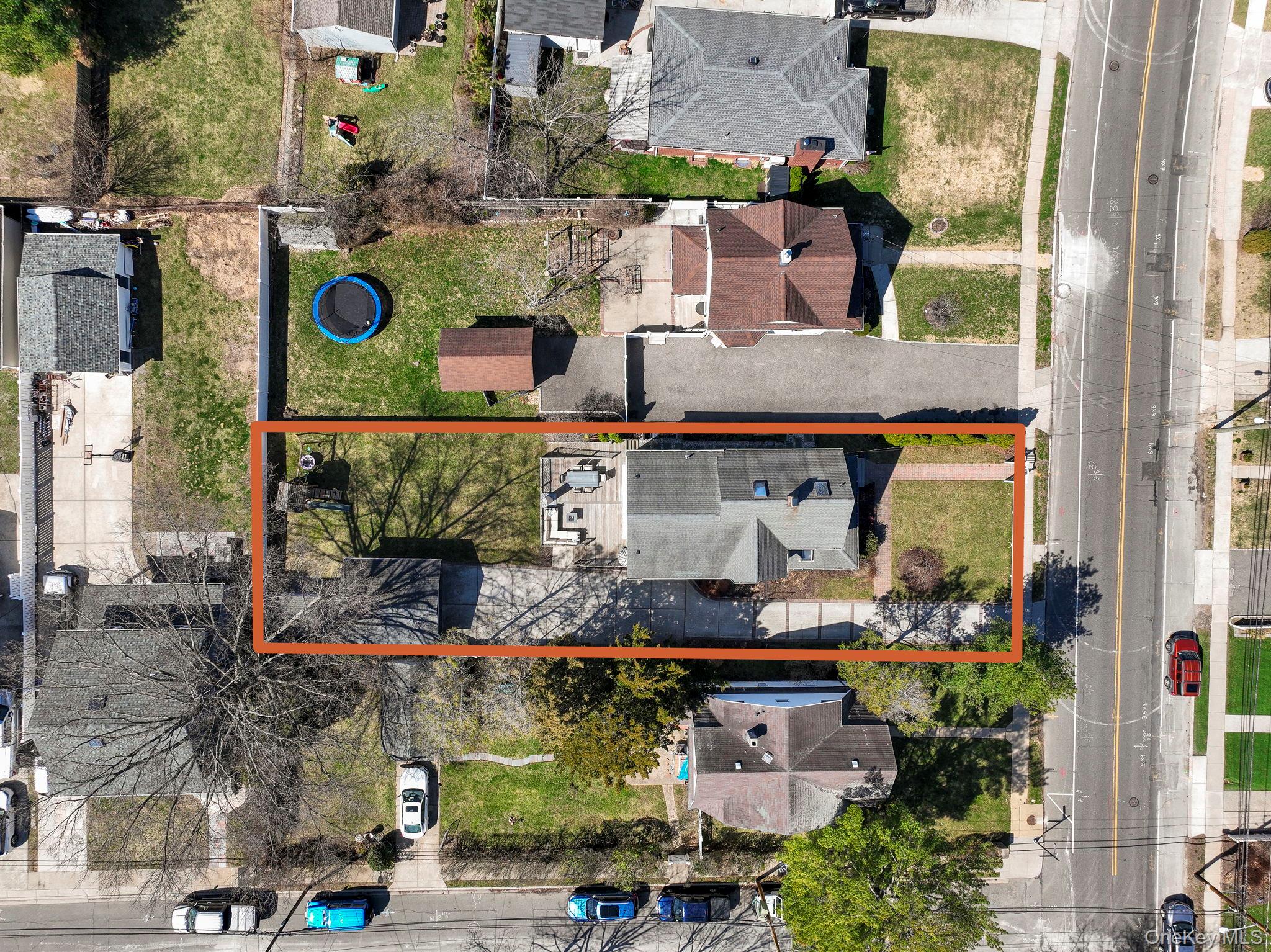 #20 photo, 420 Scranton Avenue, नासाउ काउंटी Lynbrook , NY 11563