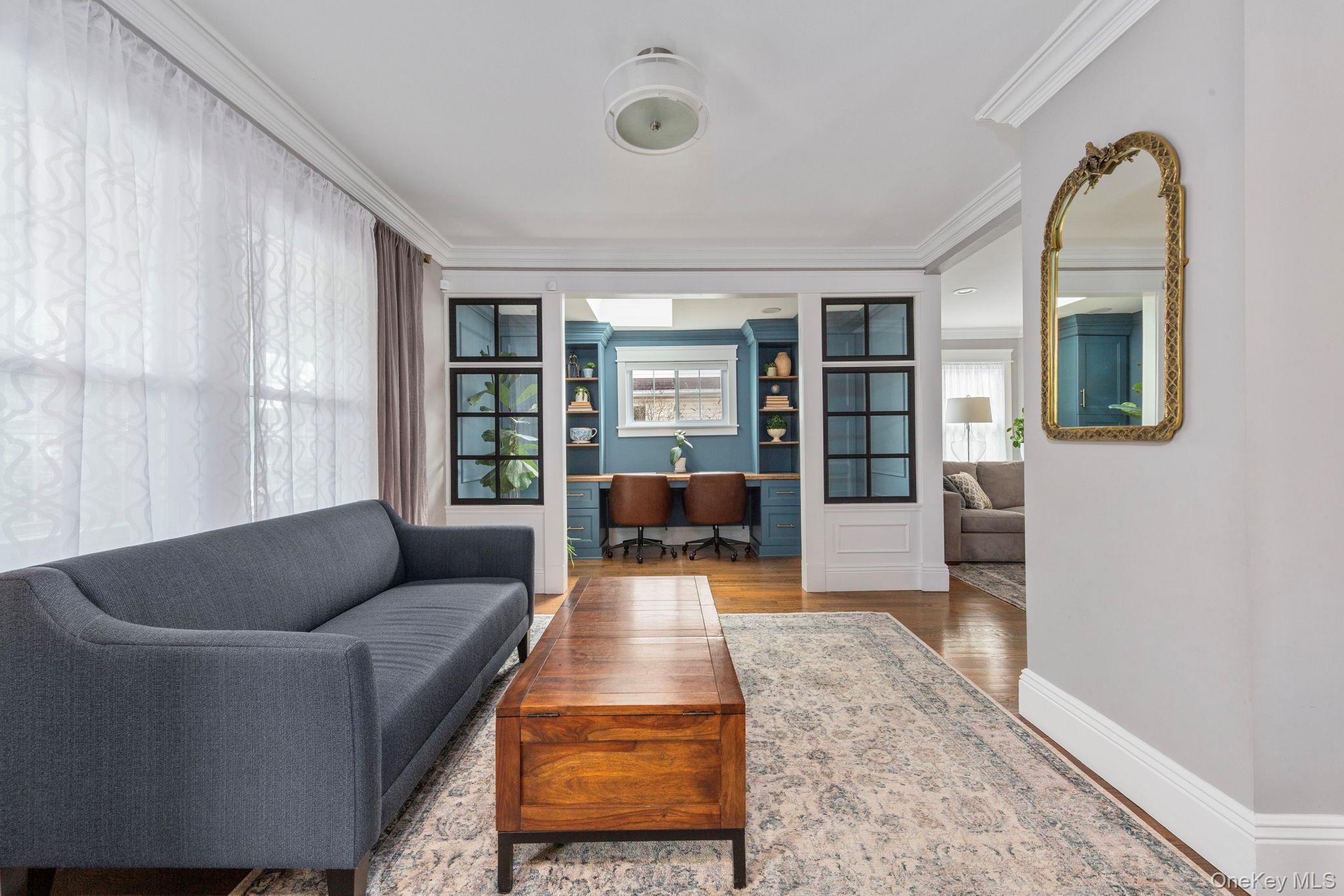 #3 photo, 420 Scranton Avenue, नासाउ काउंटी Lynbrook , NY 11563