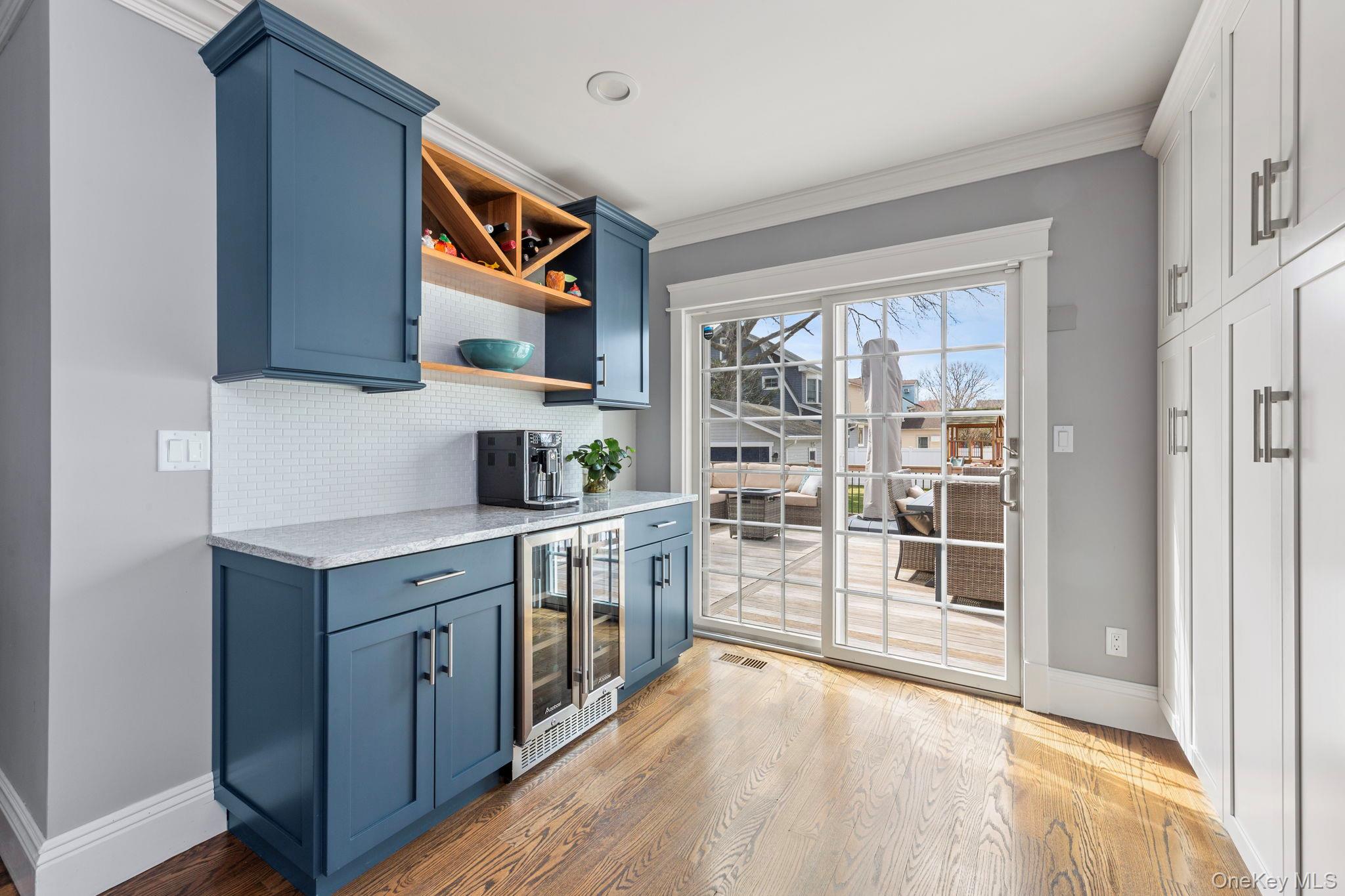 #7 photo, 420 Scranton Avenue, नासाउ काउंटी Lynbrook , NY 11563