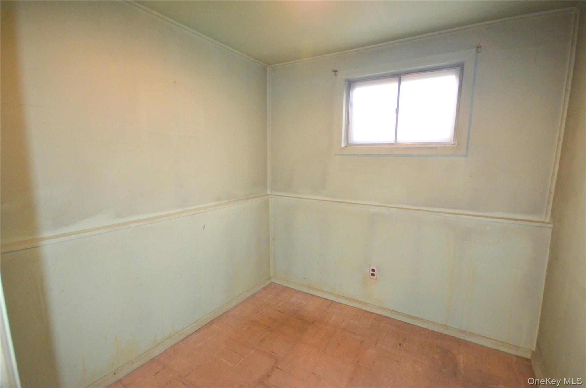 #14 photo, 1474 Stephen Marc Lane, নাসাউ কাউন্টি East Meadow , NY 11554