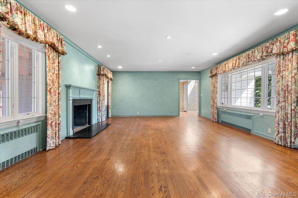 #5 photo, 2 Hickory Hill, নাসাউ কাউন্টি Roslyn Estates , NY 11576