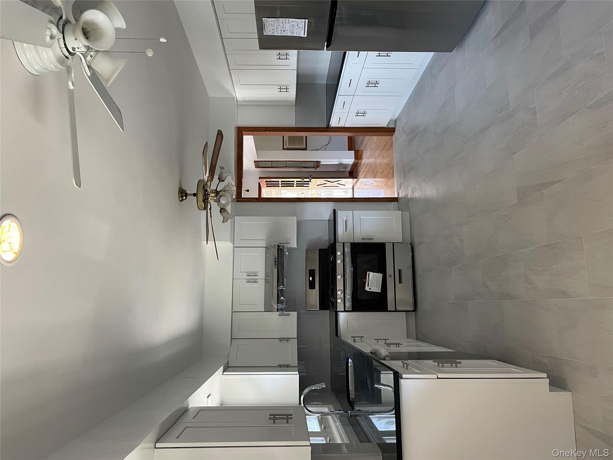 #7 photo, 26 Nassau Avenue, Glen Cove , NY 11542