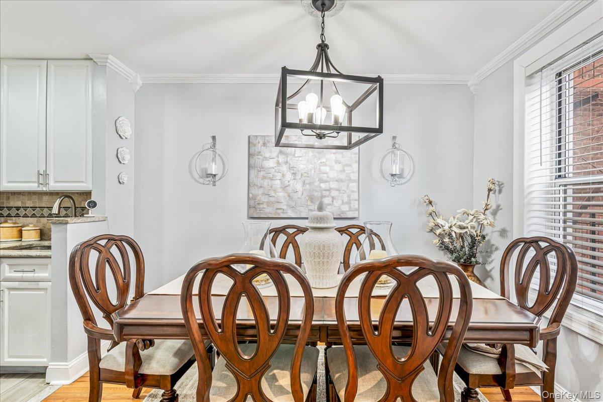 #10 photo, 59-30 108th Street, 뉴욕퀸즈 Corona , NY 11368