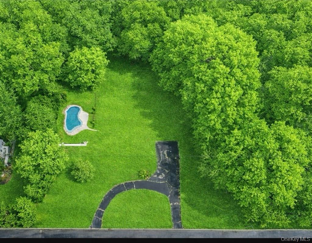 #2 photo, 17 Briarwood Lane, Suffern , NY 10901