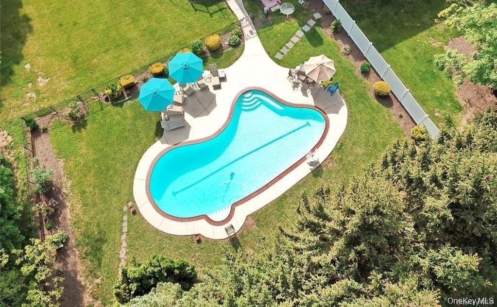 #7 photo, 17 Briarwood Lane, Suffern , NY 10901