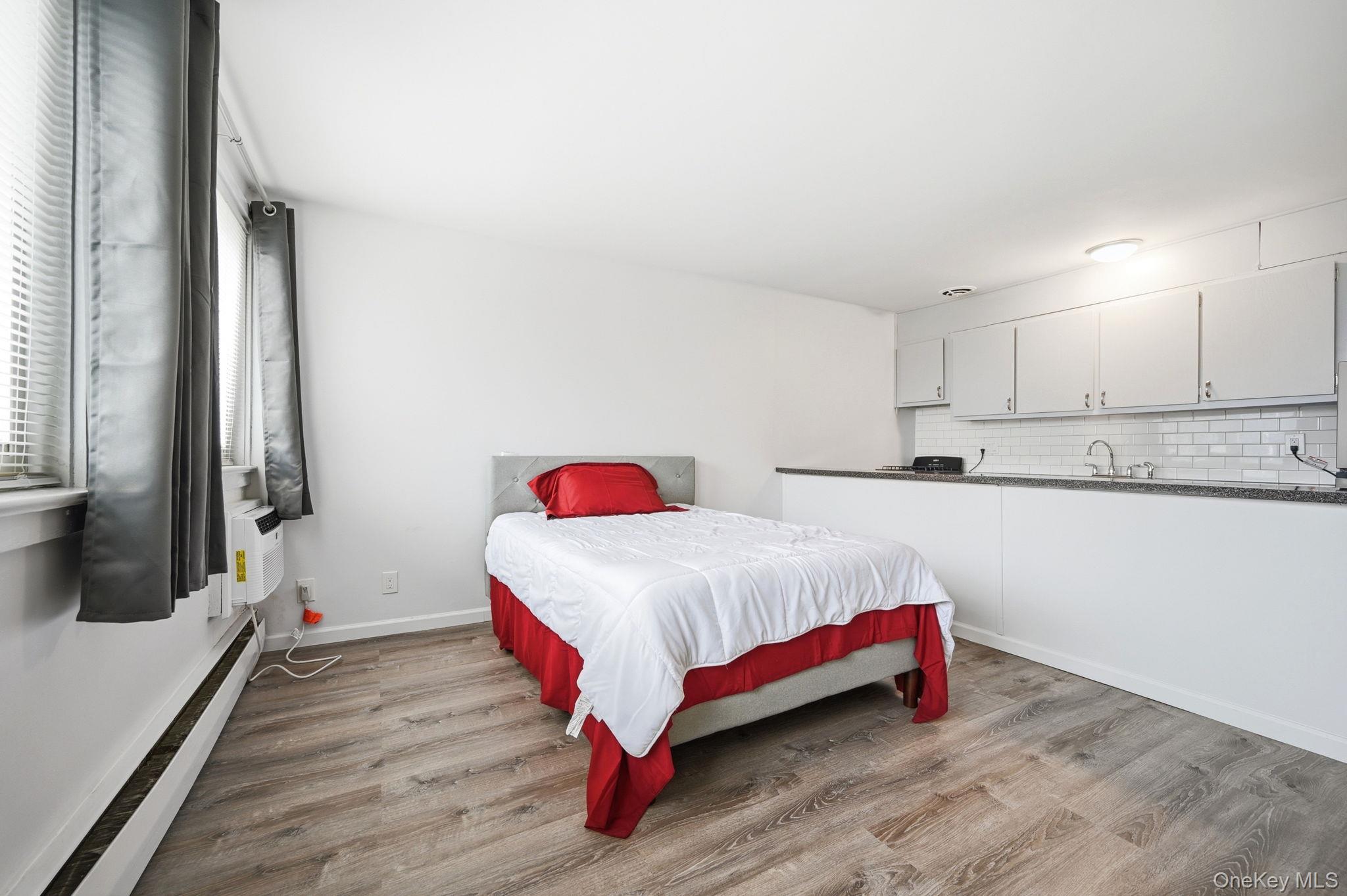 #7 photo, 2 Wyndover Woods Lane, White Plains , NY 10603