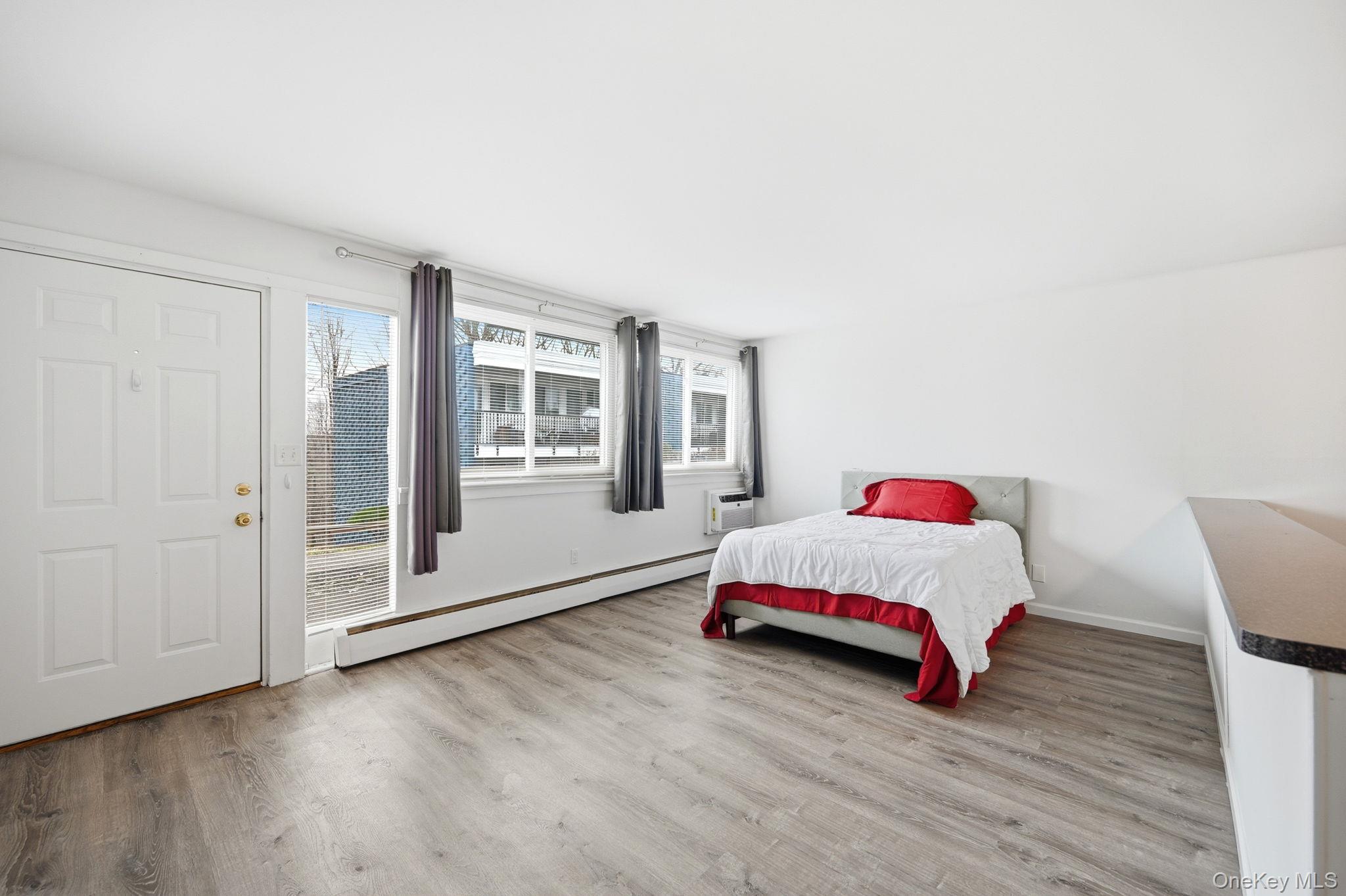 #8 photo, 2 Wyndover Woods Lane, White Plains , NY 10603