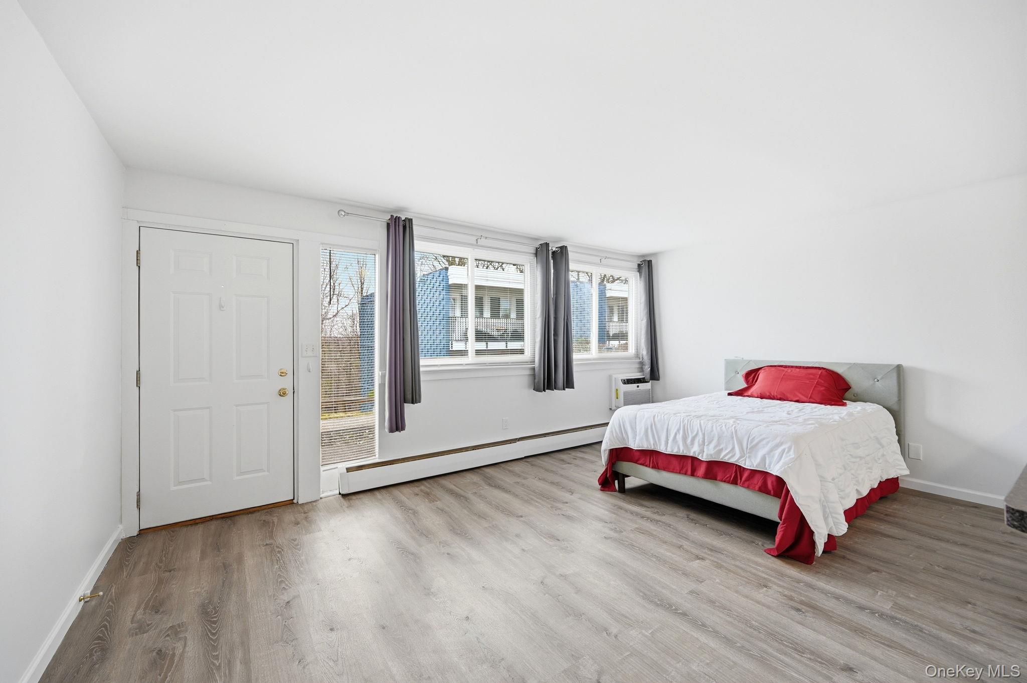 #9 photo, 2 Wyndover Woods Lane, White Plains , NY 10603