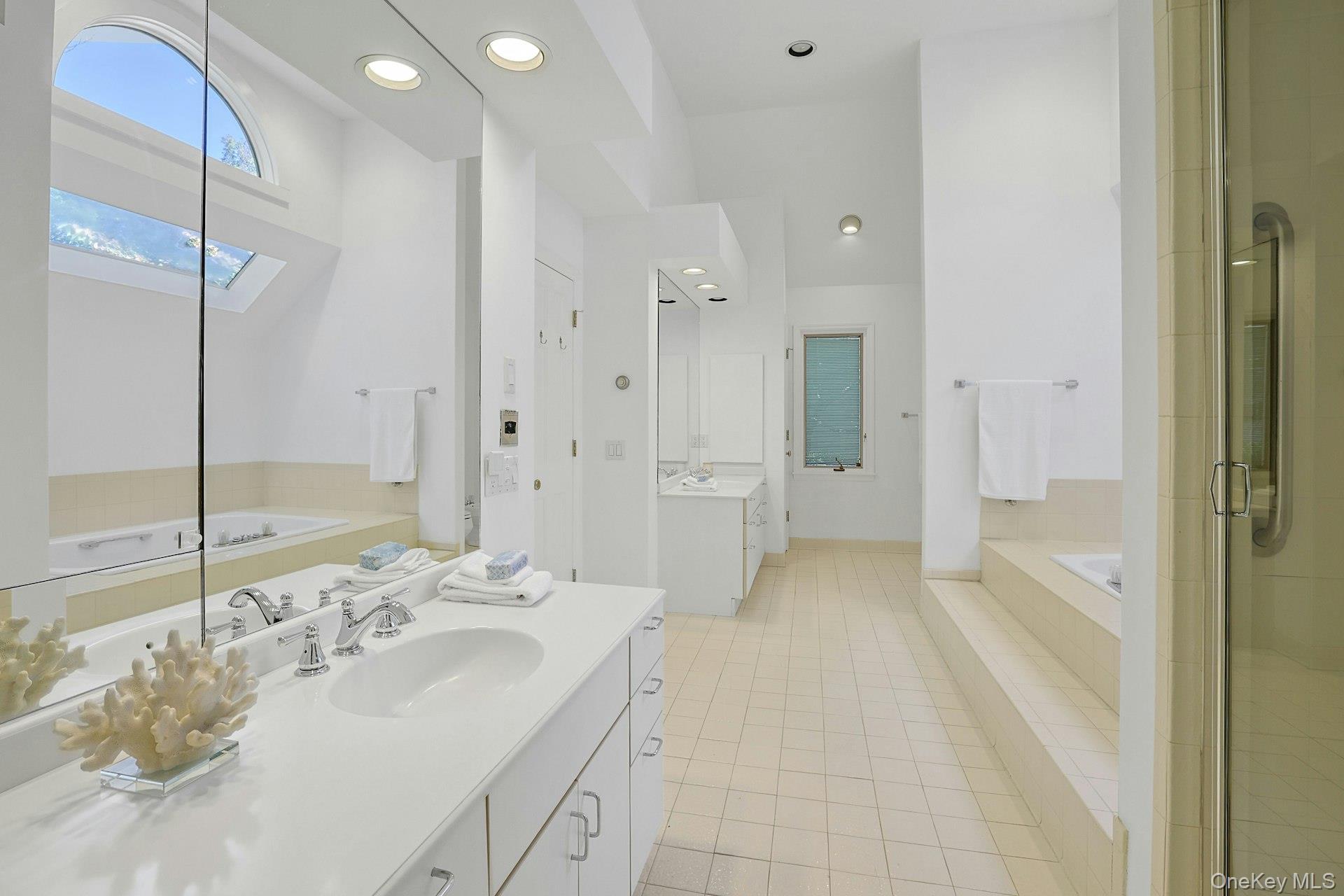 #14 photo, 24 North Way, Chappaqua , NY 10514