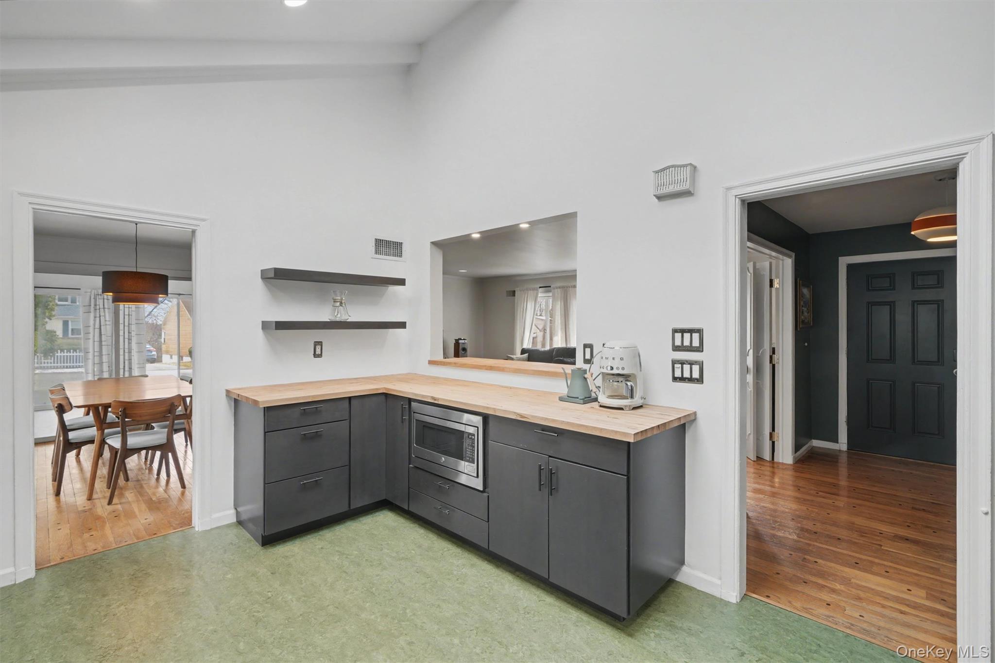 #18 photo, 1304 Birch Hill Lane, Mamaroneck , NY 10543