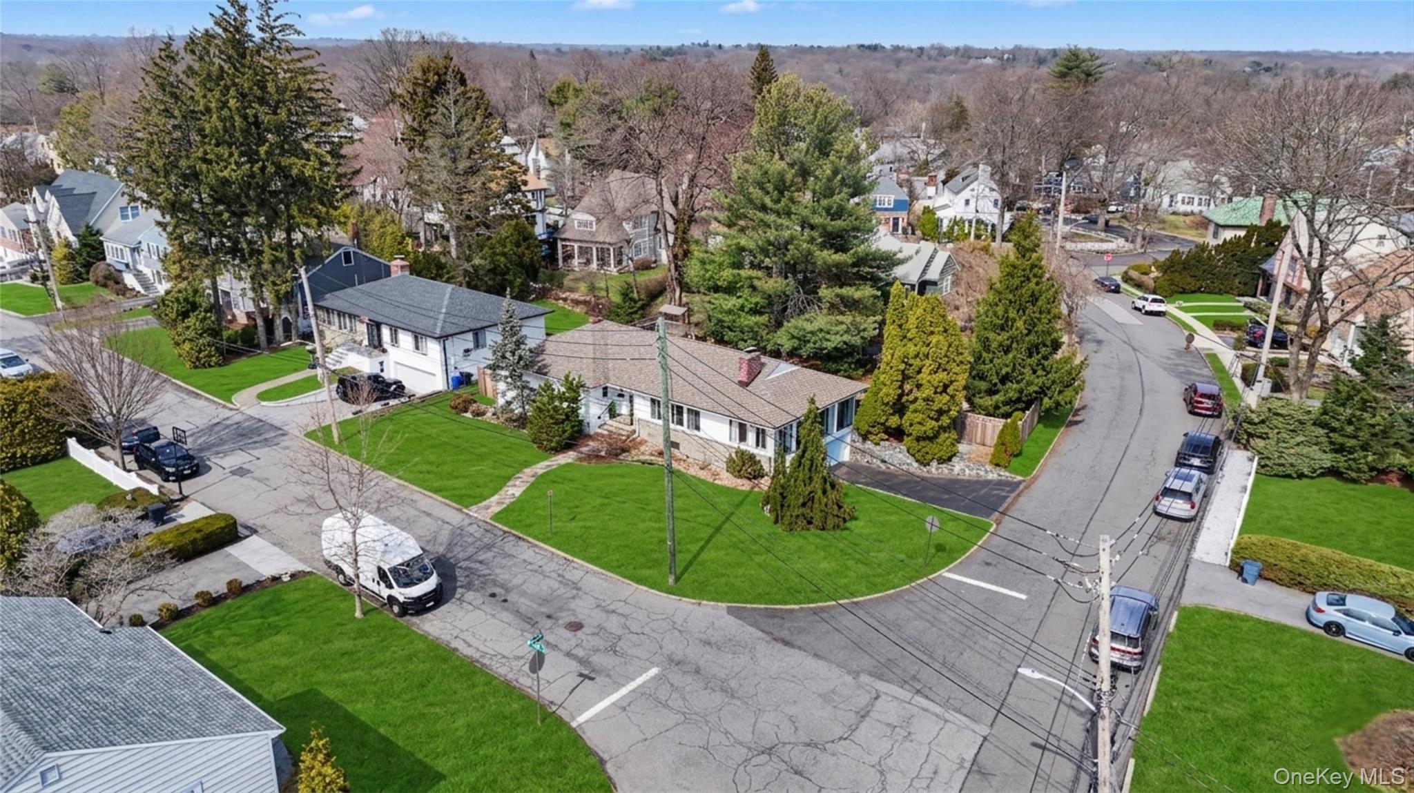 #2 photo, 1304 Birch Hill Lane, Mamaroneck , NY 10543