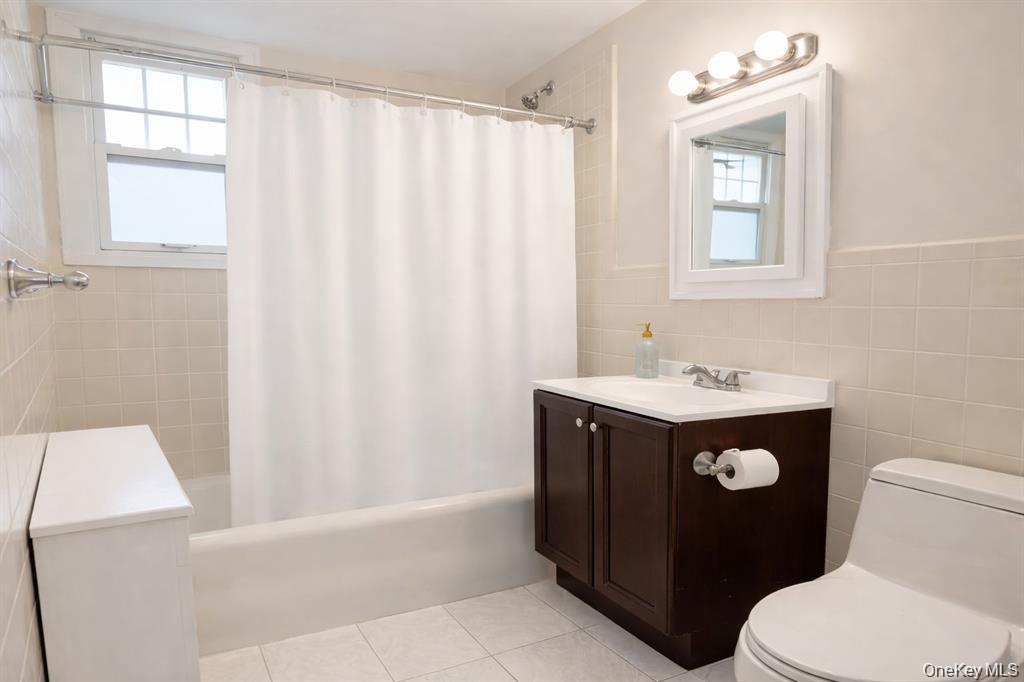 #5 photo, 21 Harding Drive, New Rochelle , NY 10801