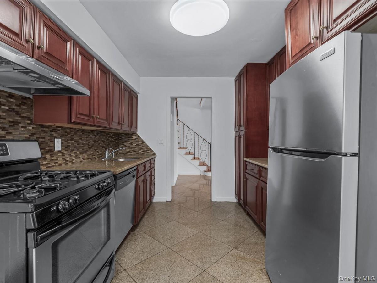 #11 photo, 2 Pickwood Lane, גרייט נק Great Neck , NY 11024