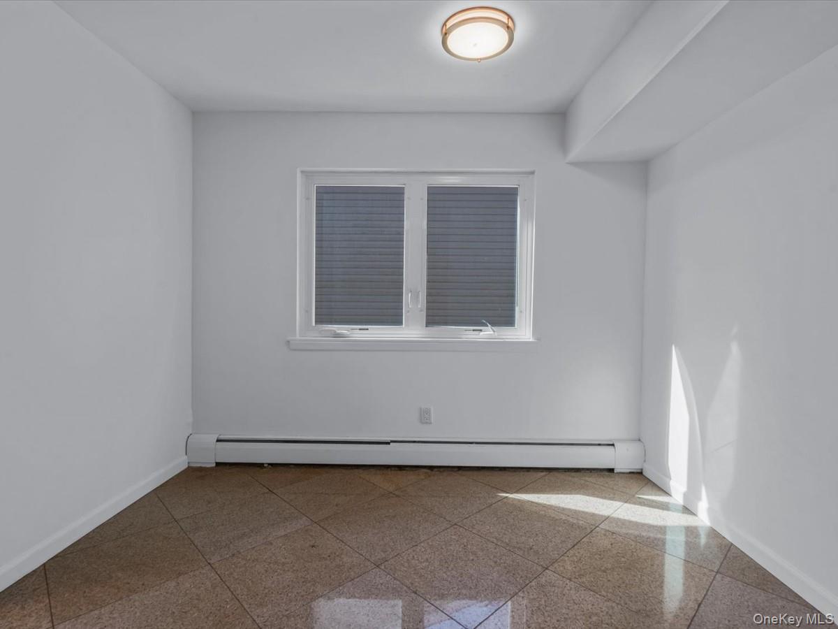 #12 photo, 2 Pickwood Lane, גרייט נק Great Neck , NY 11024