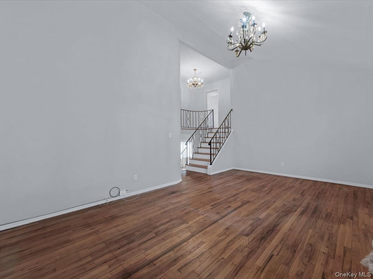 #17 photo, 2 Pickwood Lane, גרייט נק Great Neck , NY 11024