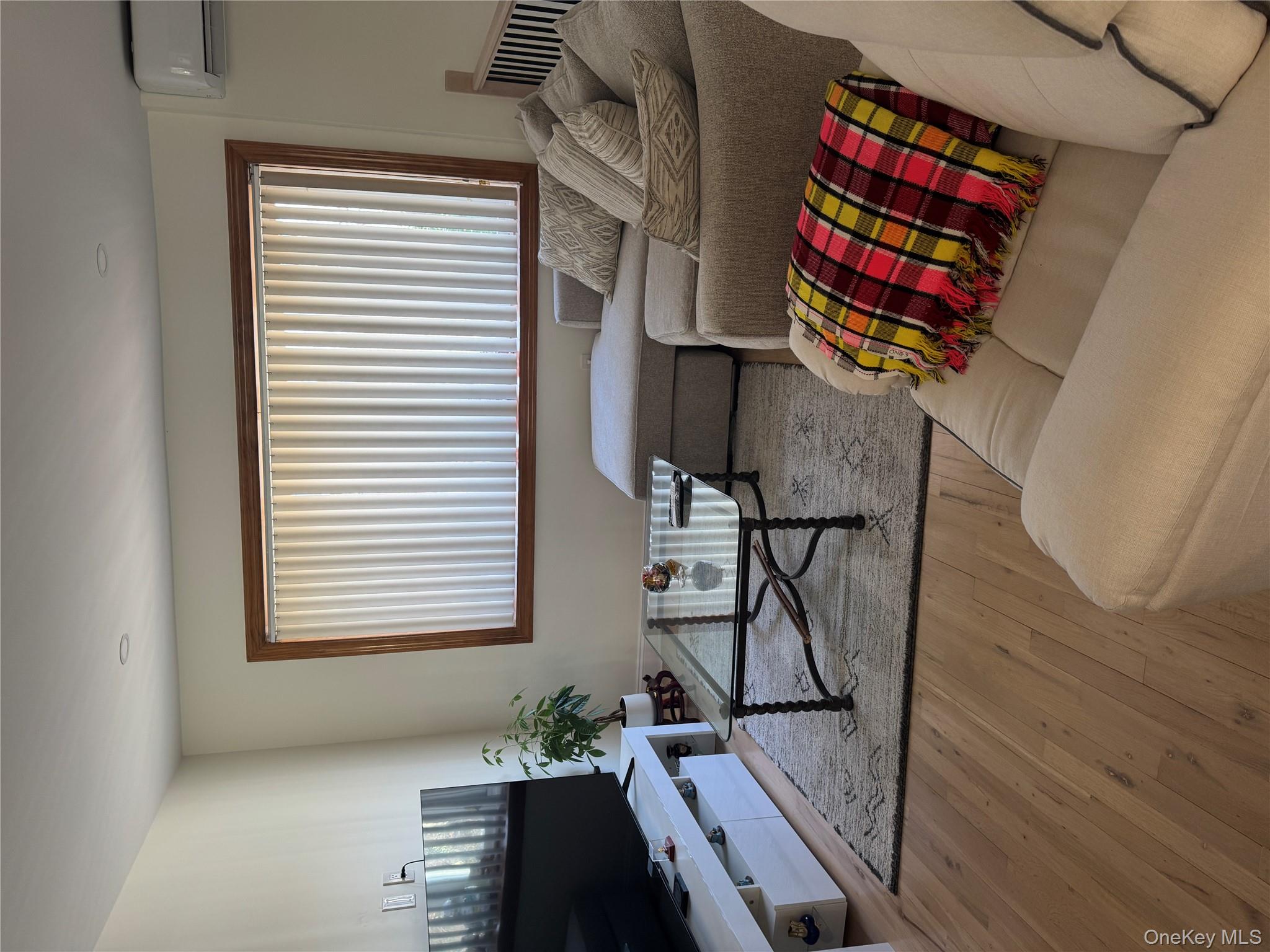 #6 photo, 1531 144th Street, কুইন্‌স Whitestone , NY 11357