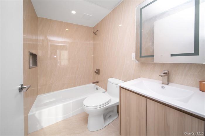 #13 photo, 33-71 Prince Street, কুইন্‌স Flushing , NY 11354