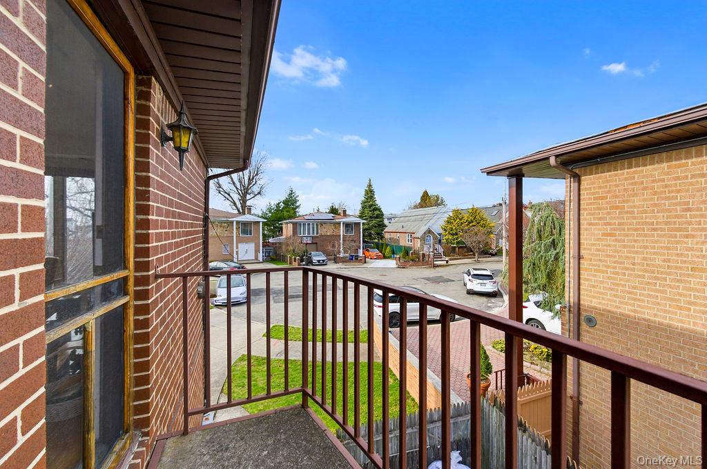 #15 photo, 201-02 27th Avenue, কুইন্‌স Bayside , NY 11360