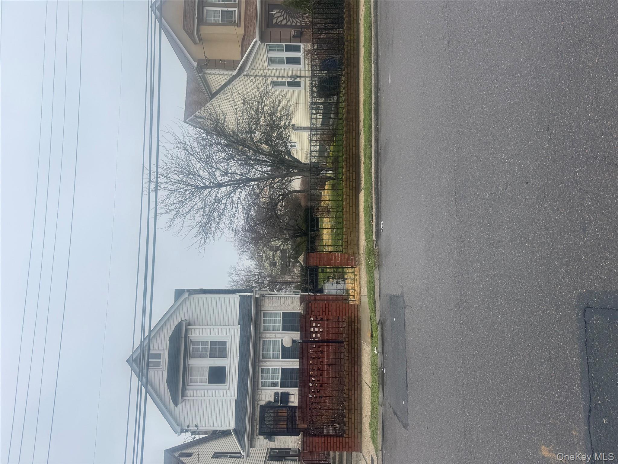 #1 photo, 11731 192nd Street, কুইন্‌স Saint Albans , NY 11412