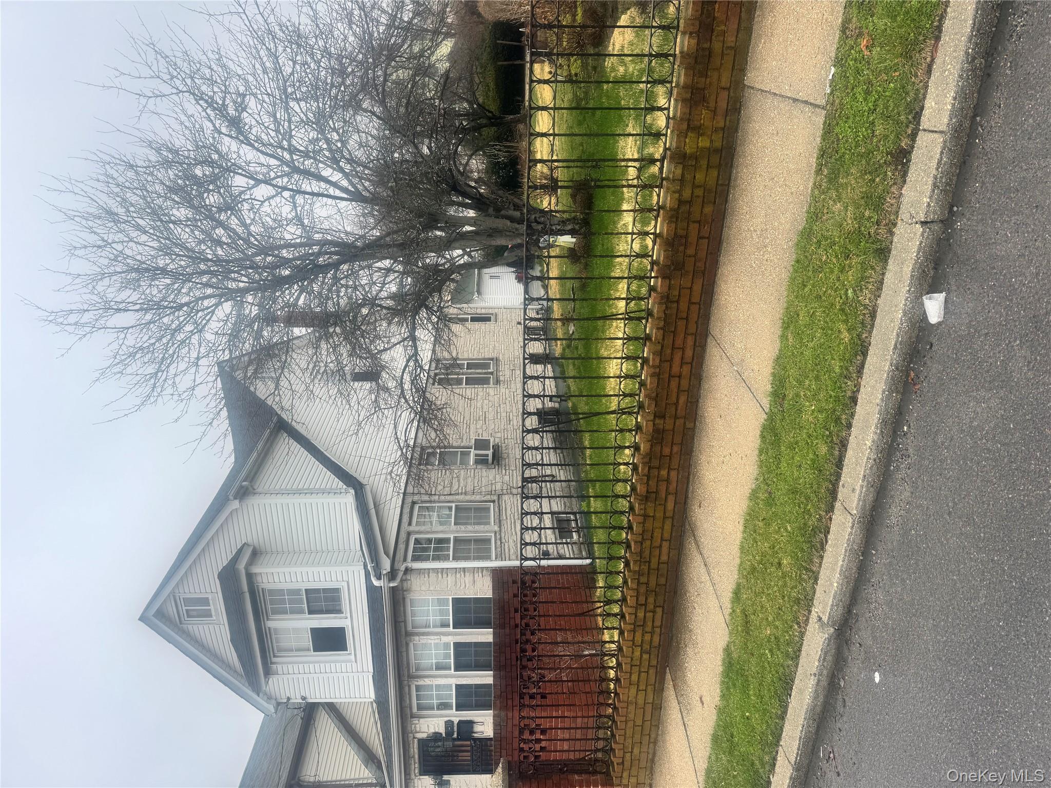 #2 photo, 11731 192nd Street, কুইন্‌স Saint Albans , NY 11412