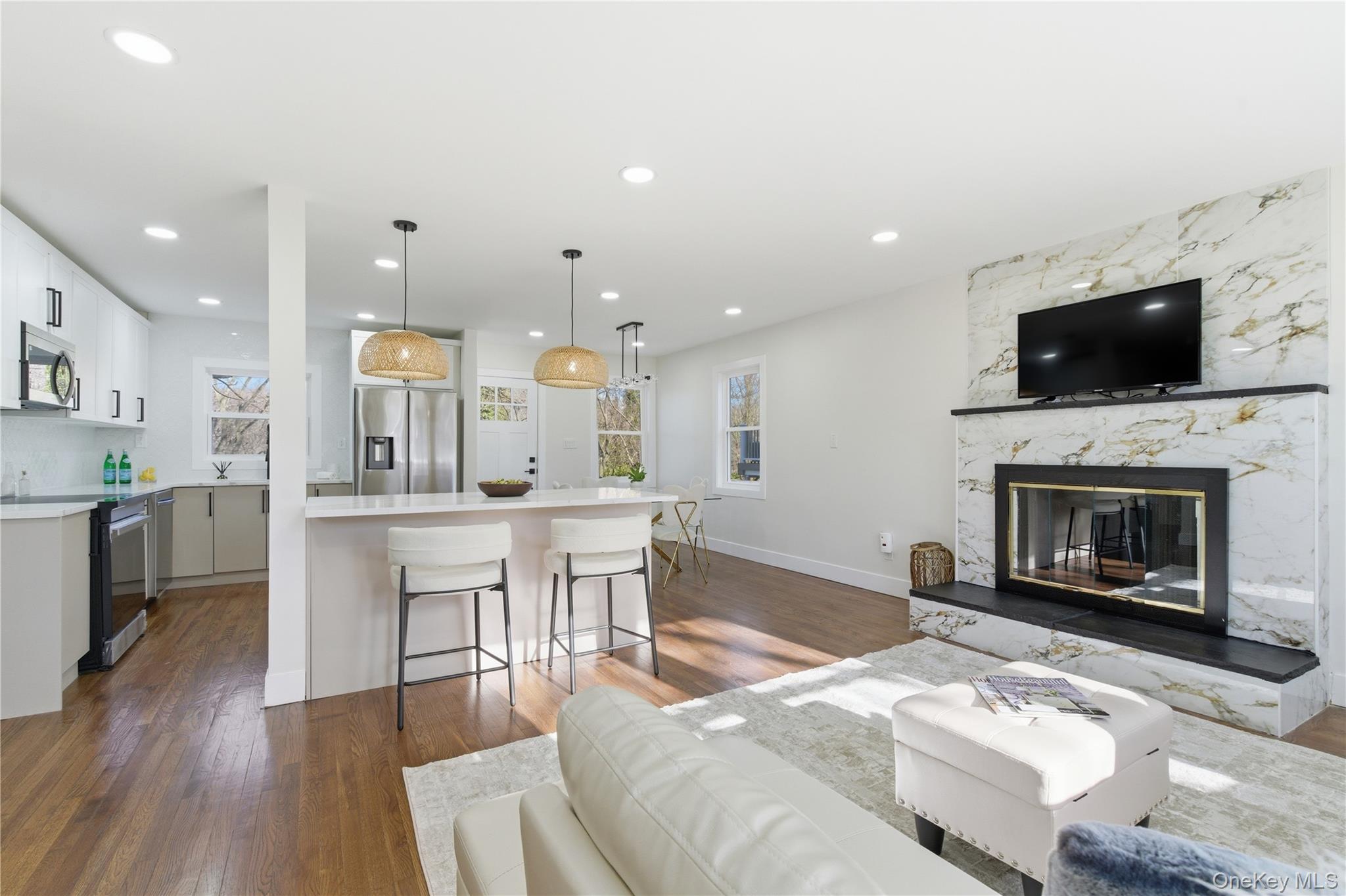 #5 photo, 18 Maple Place, सफ़ोक काउंटी Huntington , NY 11743