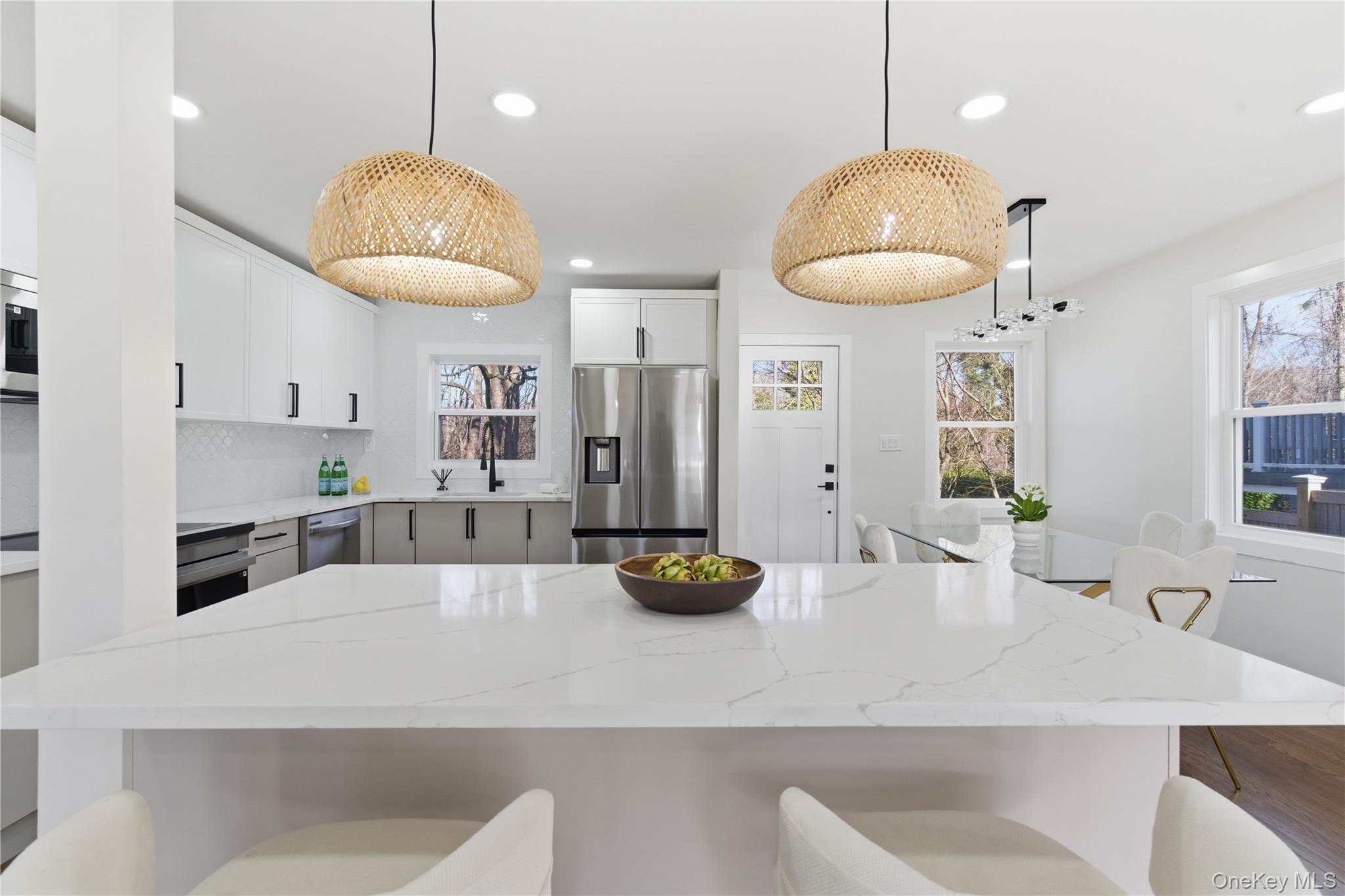 #6 photo, 18 Maple Place, सफ़ोक काउंटी Huntington , NY 11743